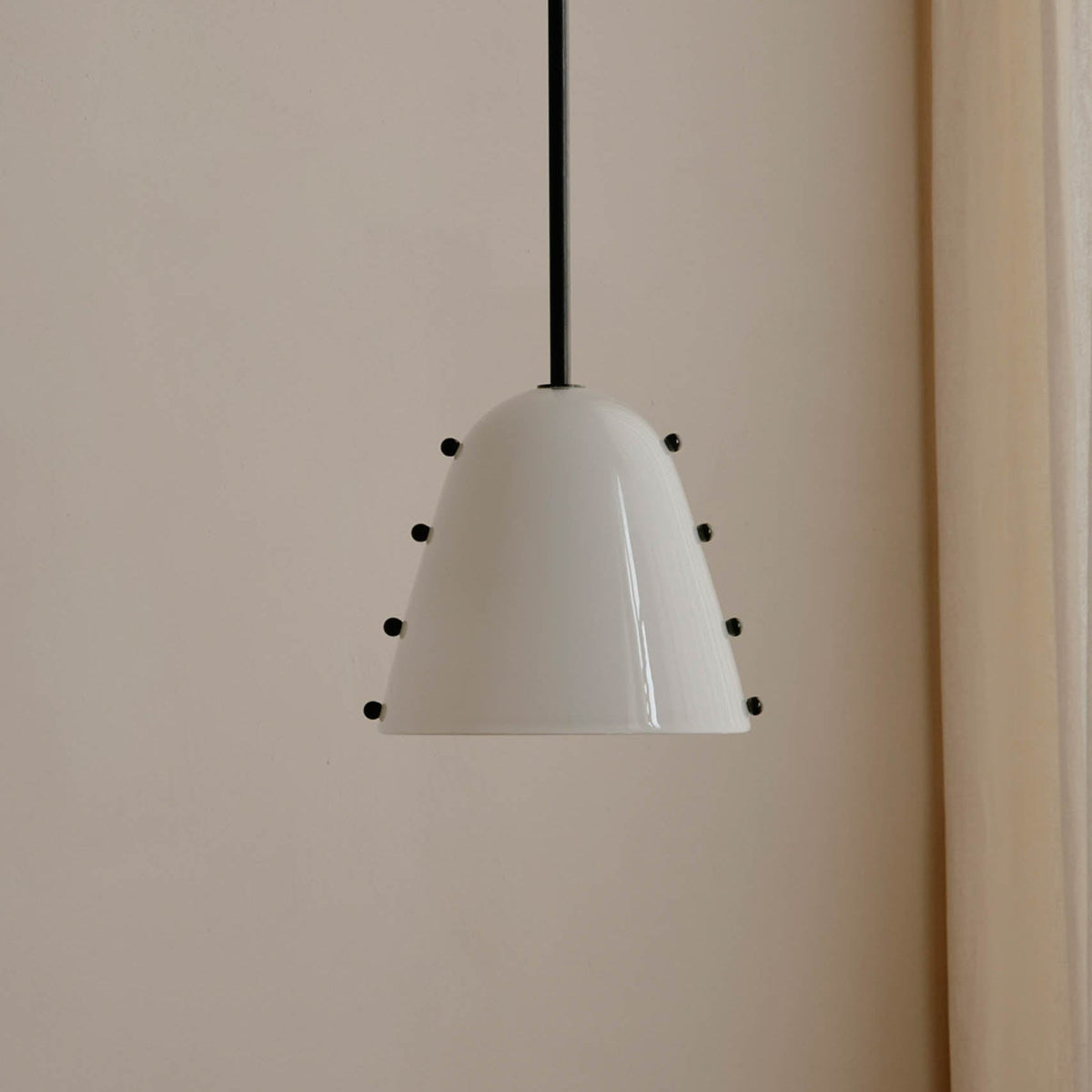 Lola zeitgenössische Pendelleuchte aus Glas