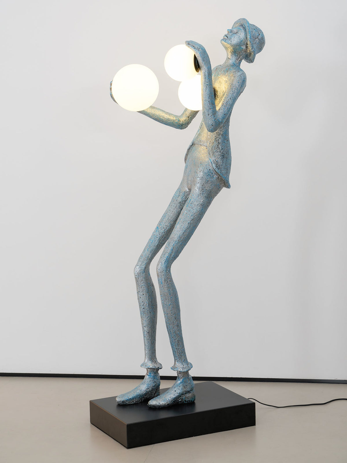 Evlirir Kunstbronze-Stehleuchte &