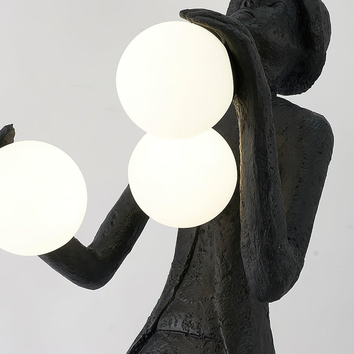 Evlirir Kunstbronze-Stehleuchte &