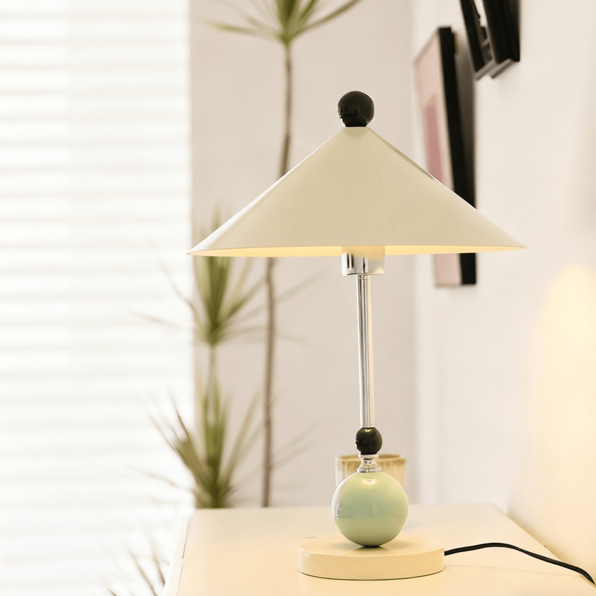 Geo Orb Tischleuchte
