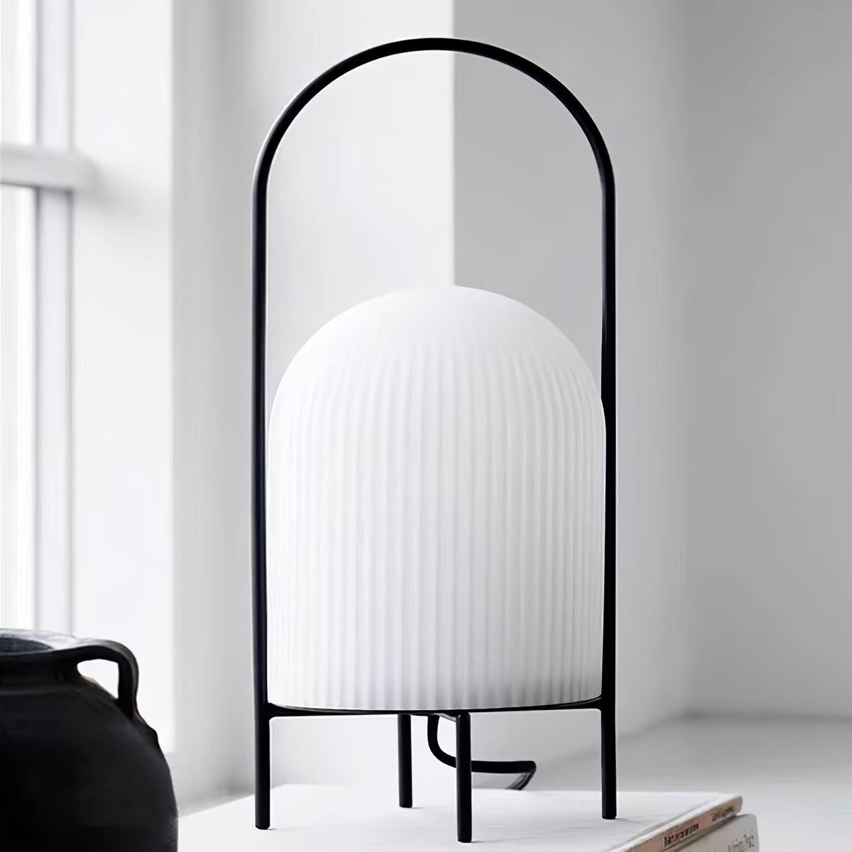 Firaie Tischleuchte aus Glas im minimalistischen Stil