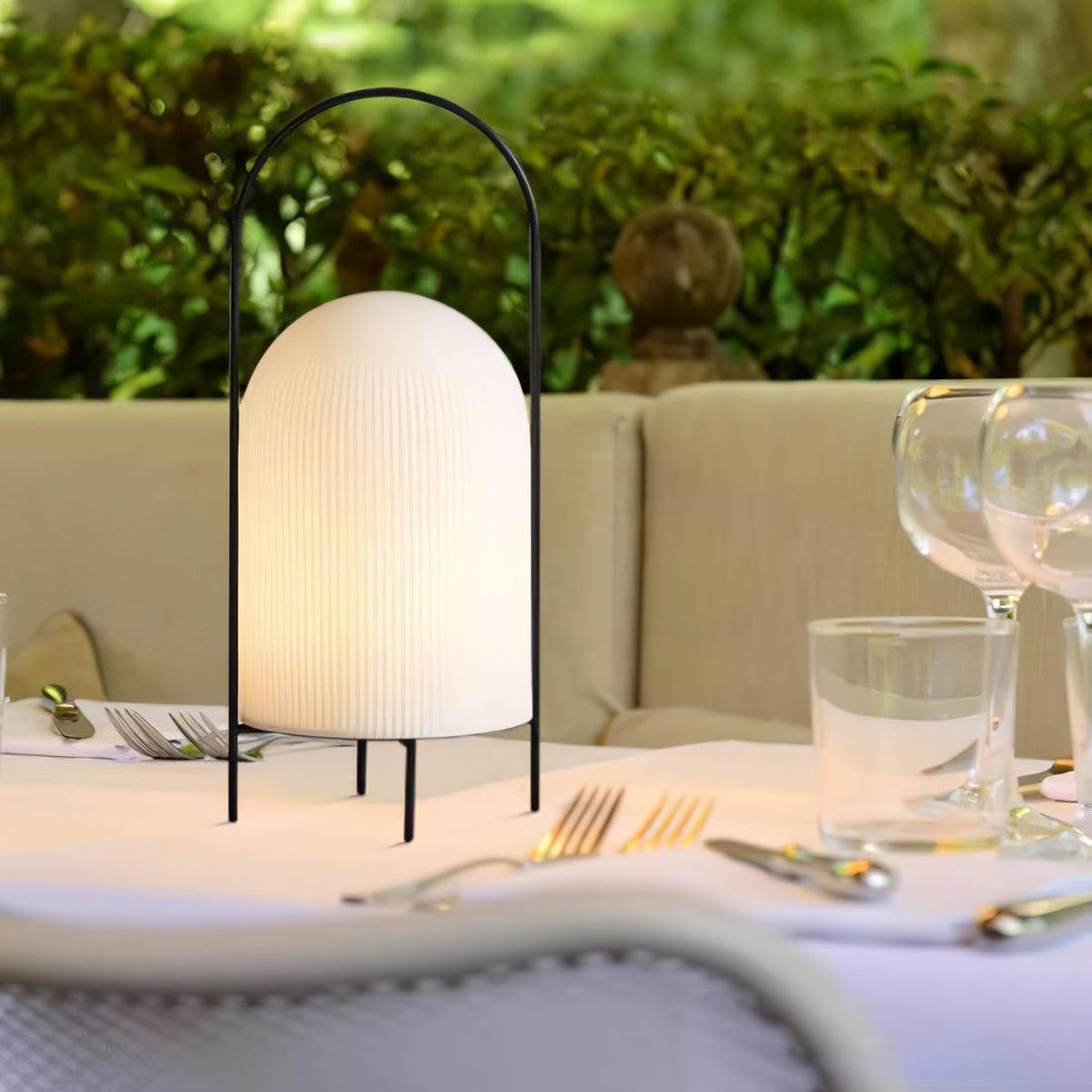 Firaie Tischleuchte aus Glas im minimalistischen Stil