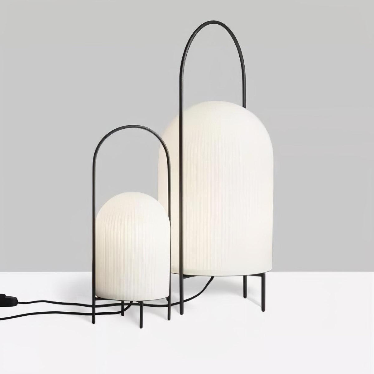 Firaie Tischleuchte aus Glas im minimalistischen Stil