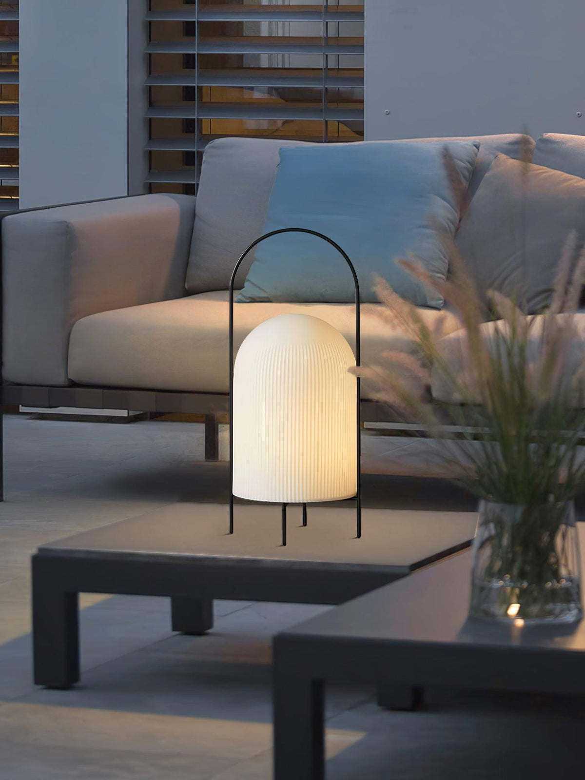 Firaie Tischleuchte aus Glas im minimalistischen Stil