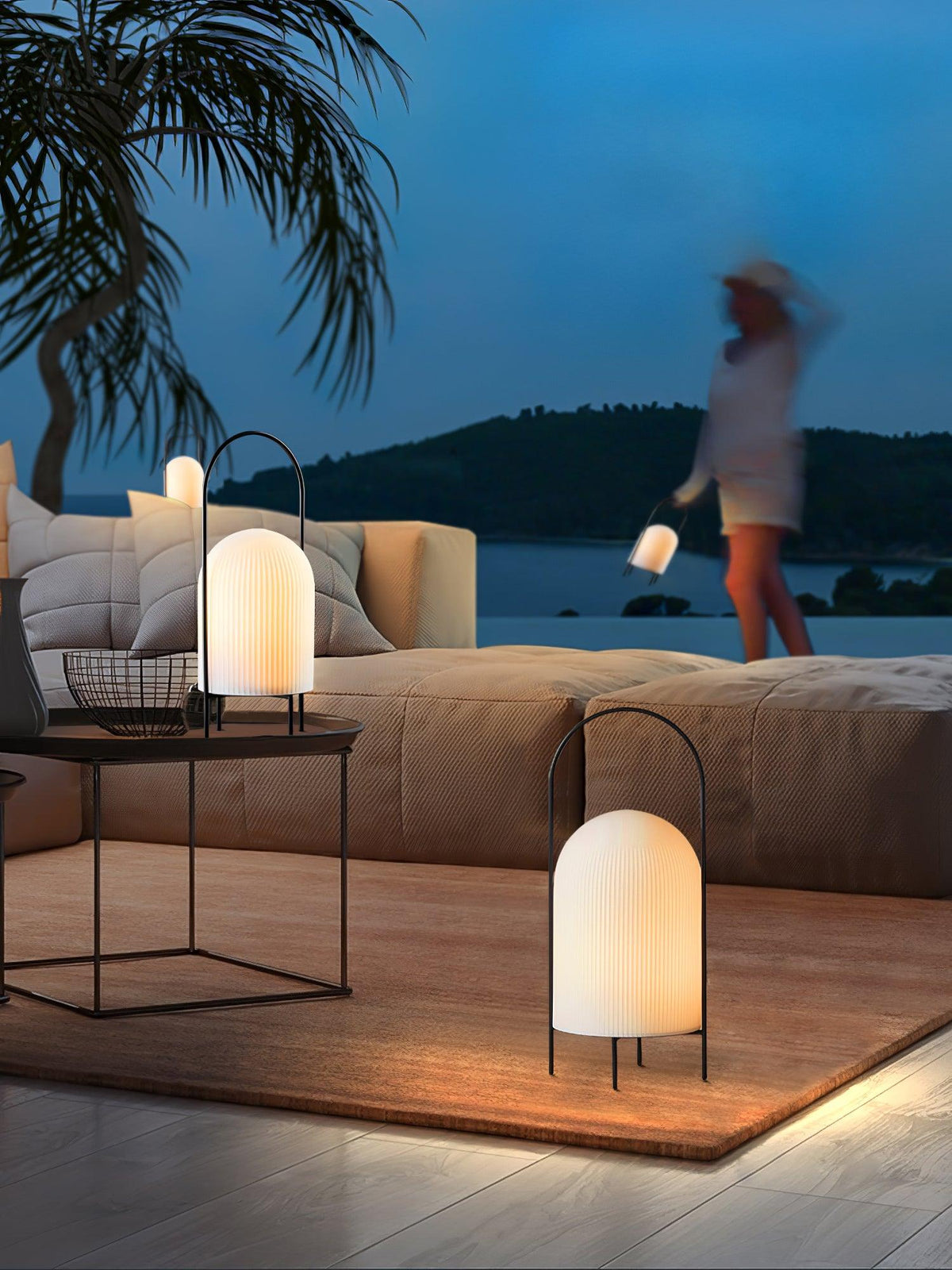 Firaie Tischleuchte aus Glas im minimalistischen Stil