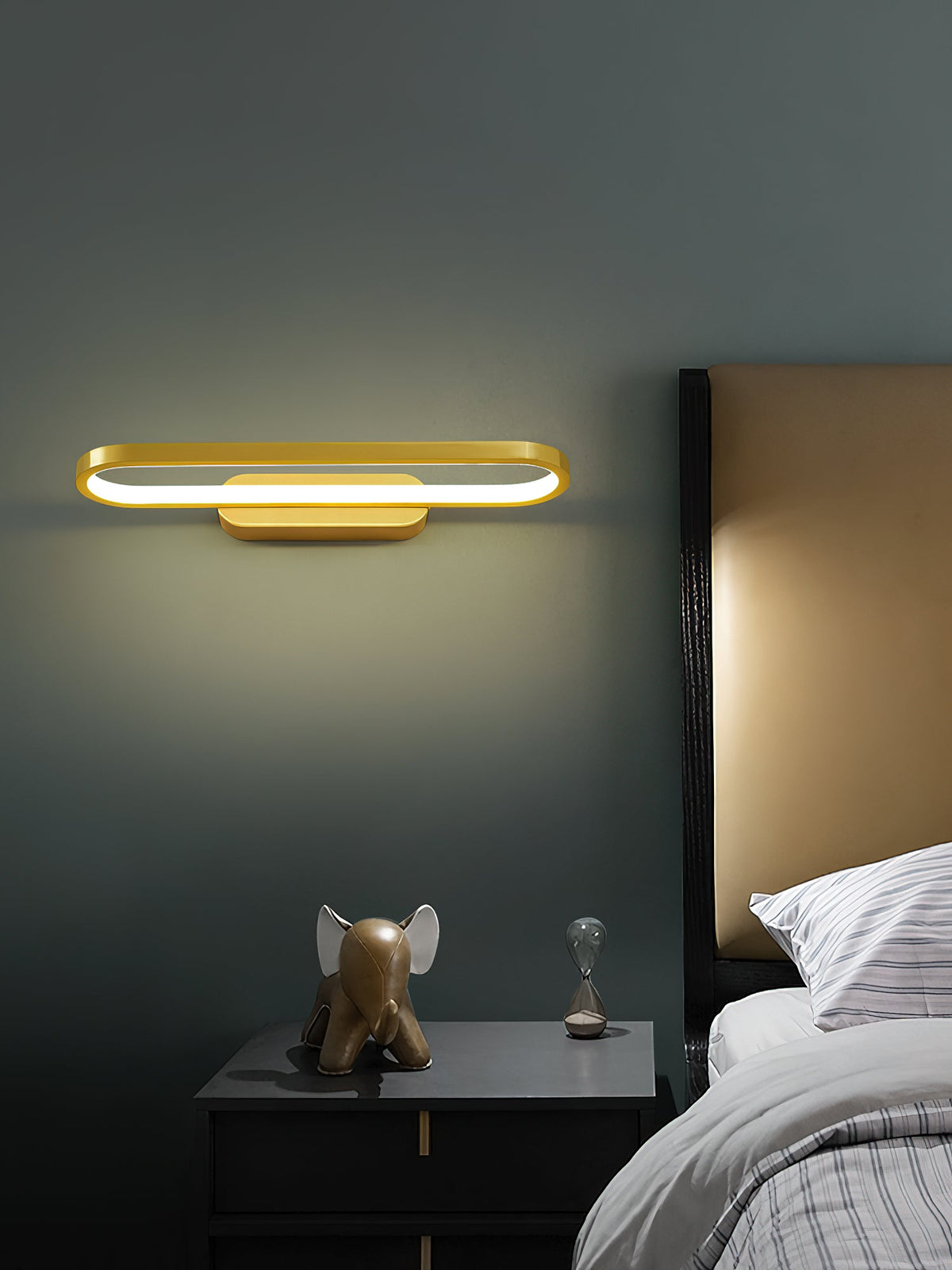 Auryn Wandleuchte