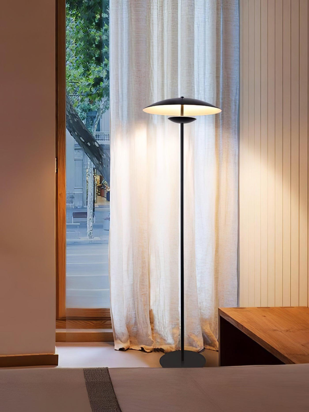 Ferinira Aluminium Minimalistische Stehleuchte
