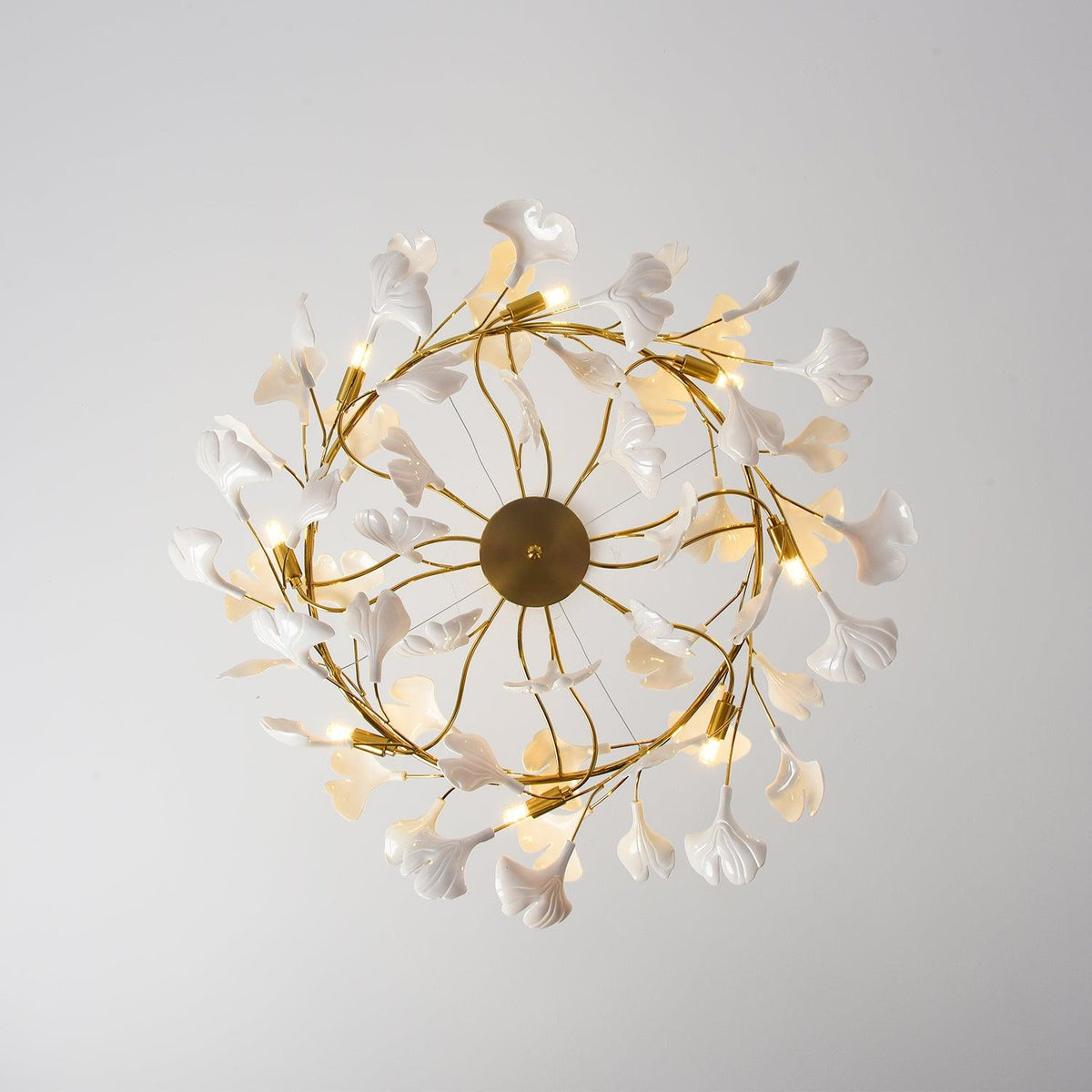 Oden Kronleuchter Ginkgo-Blatt-Keramik-Skulptur