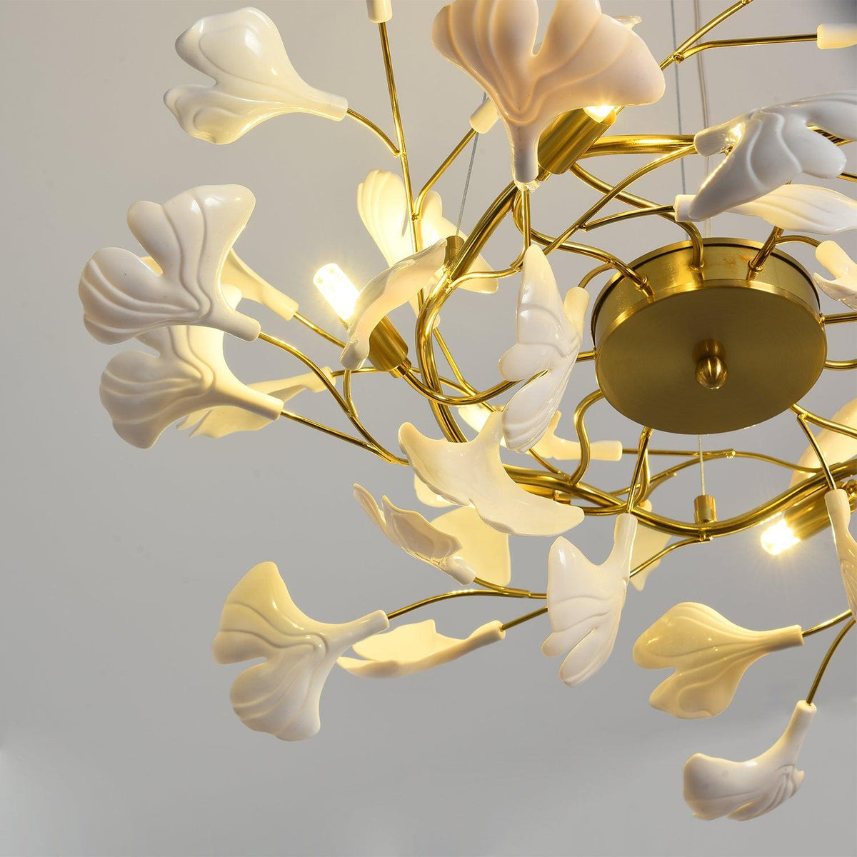 Oden Kronleuchter Ginkgo-Blatt-Keramik-Skulptur