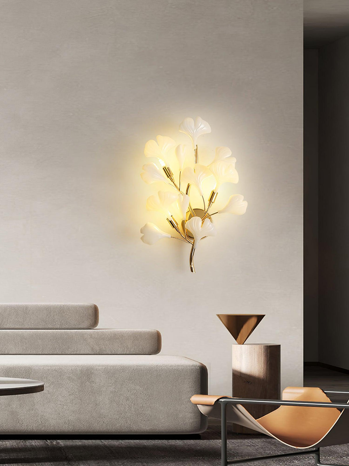 Oakes zeitgenössische luxuriöse Wandleuchte aus Ginkgo-Keramik