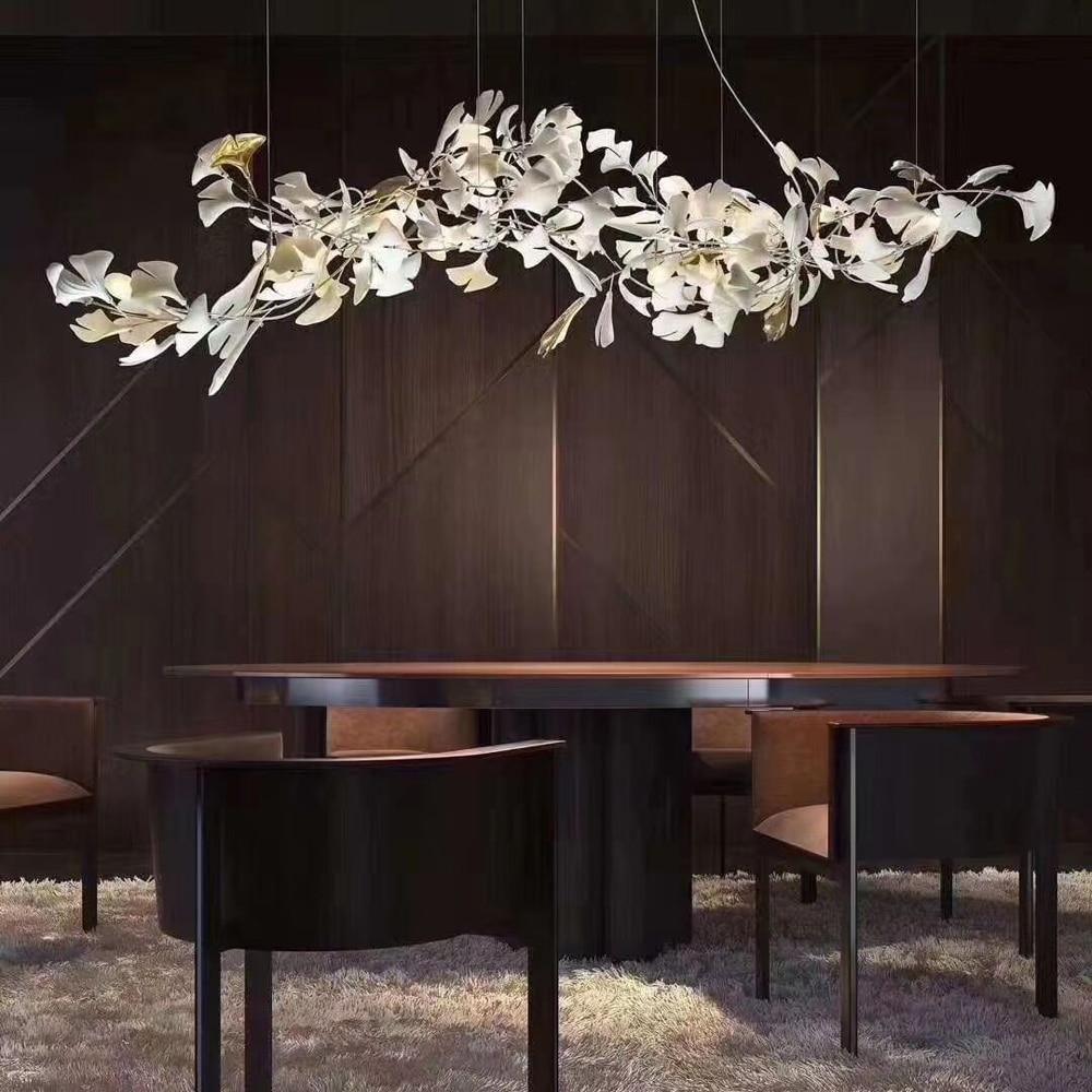 Tarenis Kronleuchter aus Keramik im künstlerischen Design
