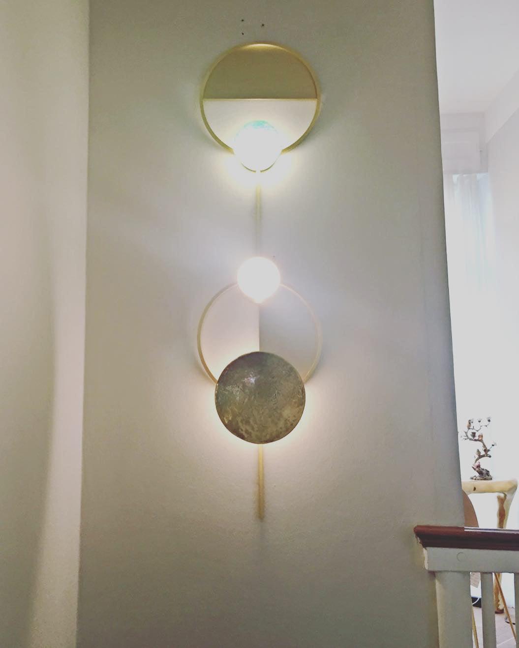 Elynis Messing & Glas moderne Wandleuchte