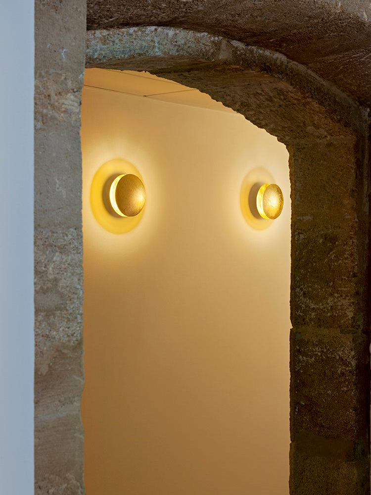 Fioris zeitgenössische minimalistische Kunst-Wandleuchte