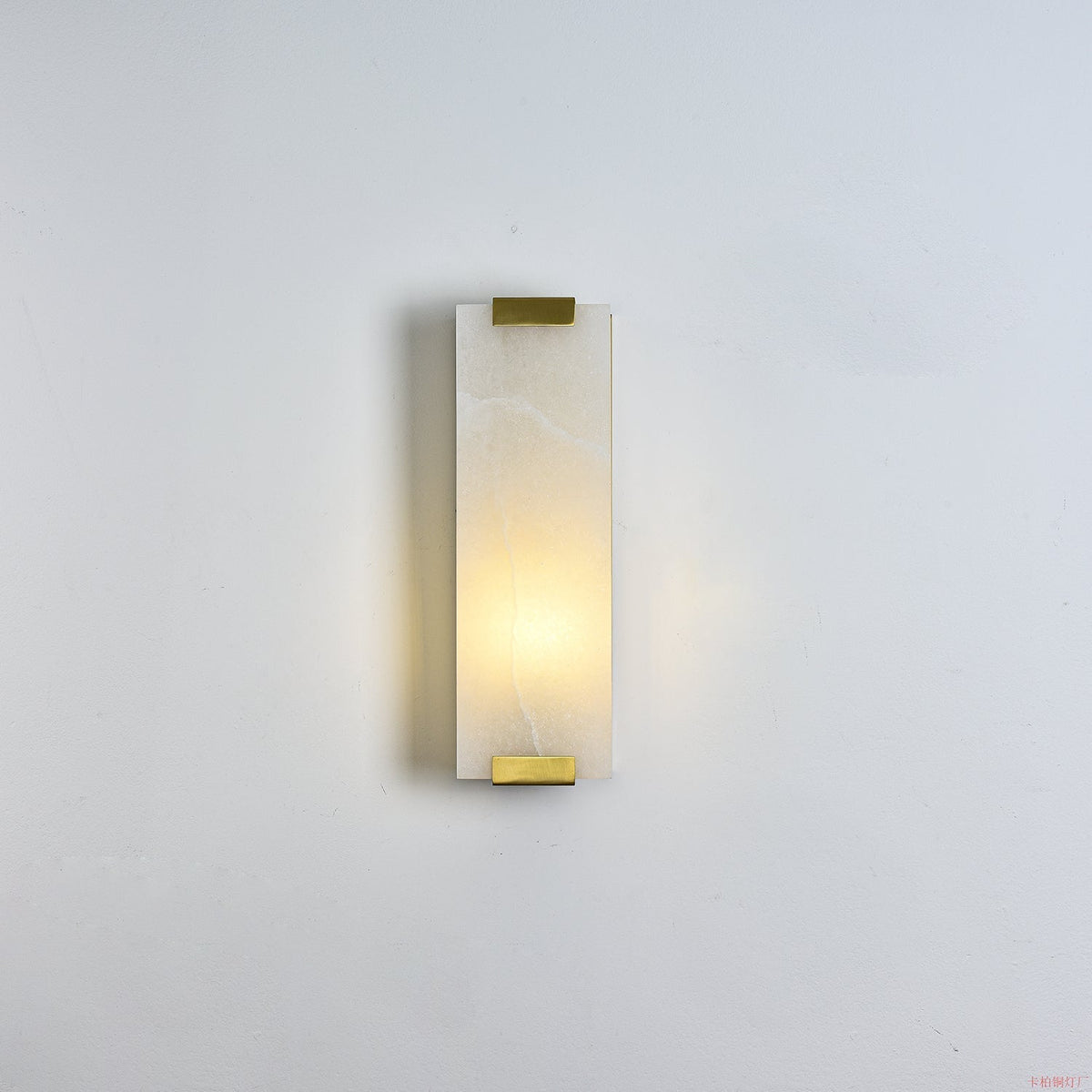 Arrina rechteckige Wandleuchte aus Alabaster