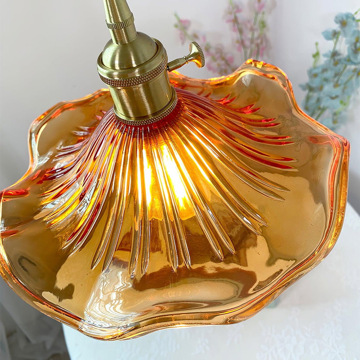 Daphne moderne Pendelleuchte aus Glas in Blumenform