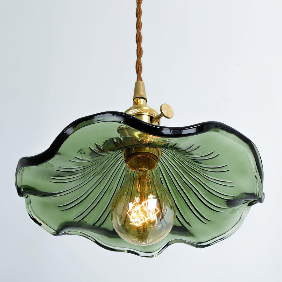 Lioralina Pendelleuchte aus Messing und Glas im Vintage-Stil