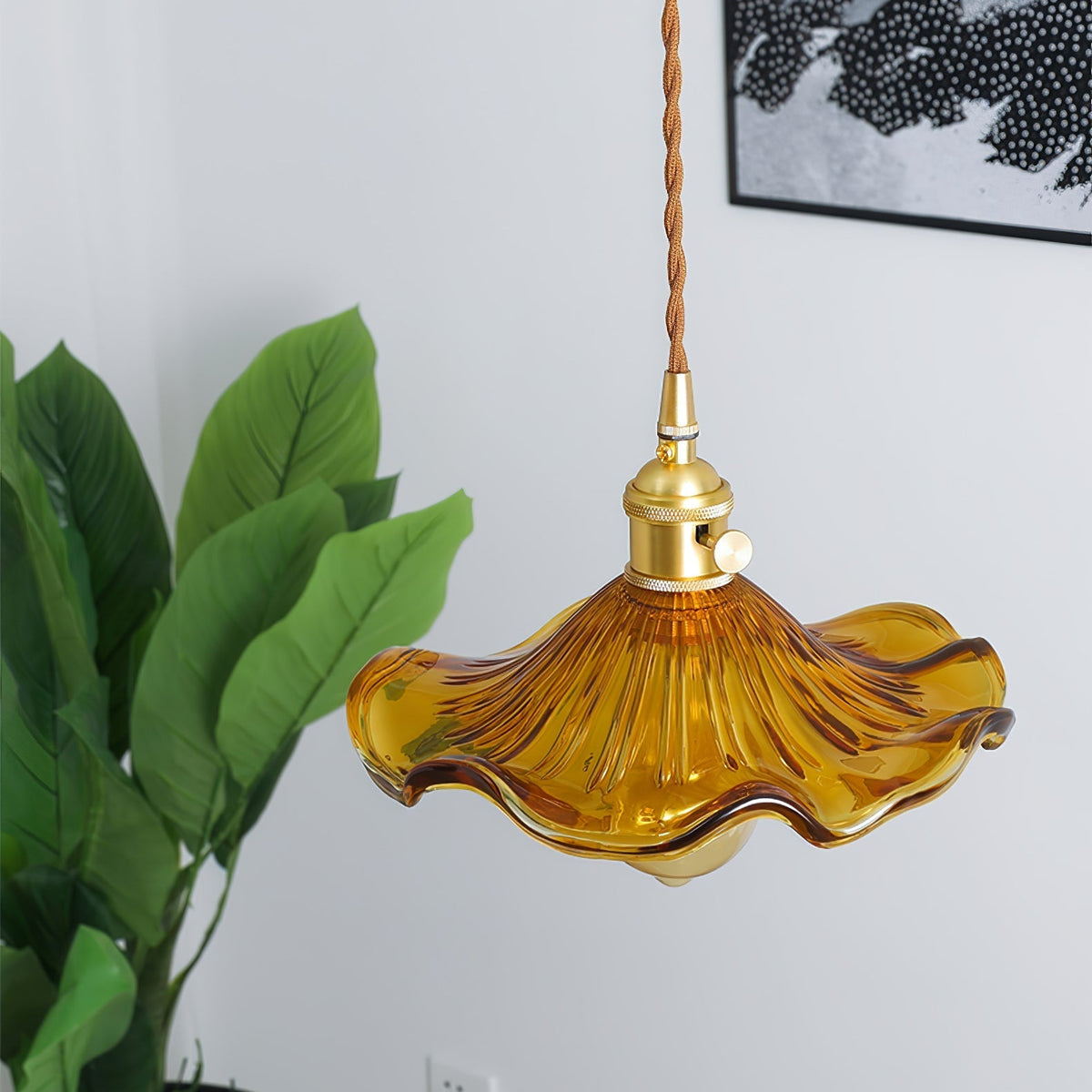 Daphne moderne Pendelleuchte aus Glas in Blumenform