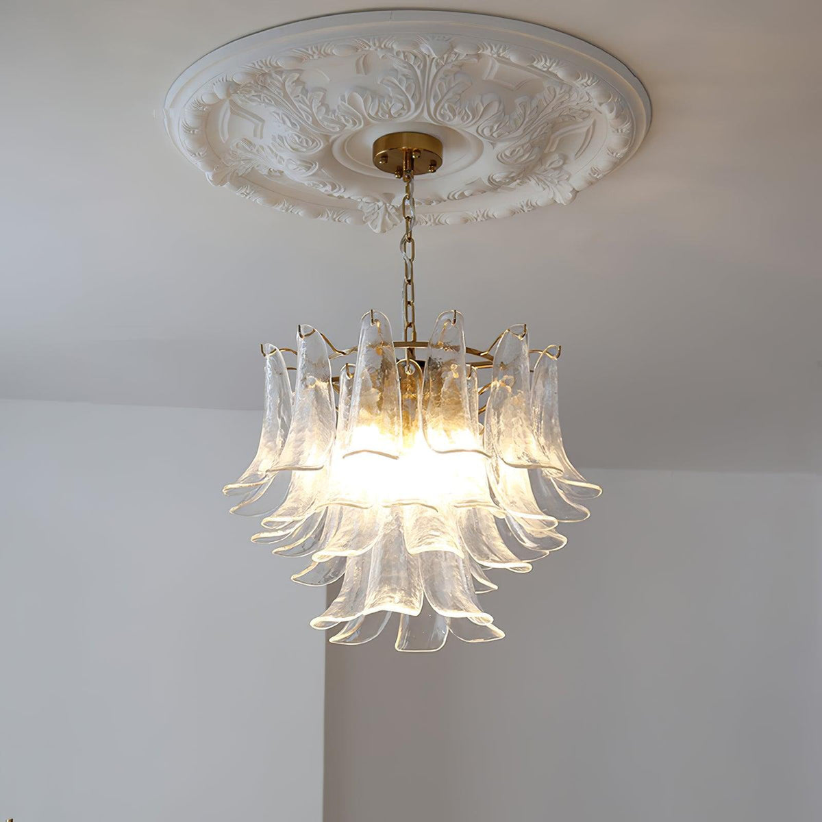 Elvess Kronleuchter Murano-Glas-Blätter Gold