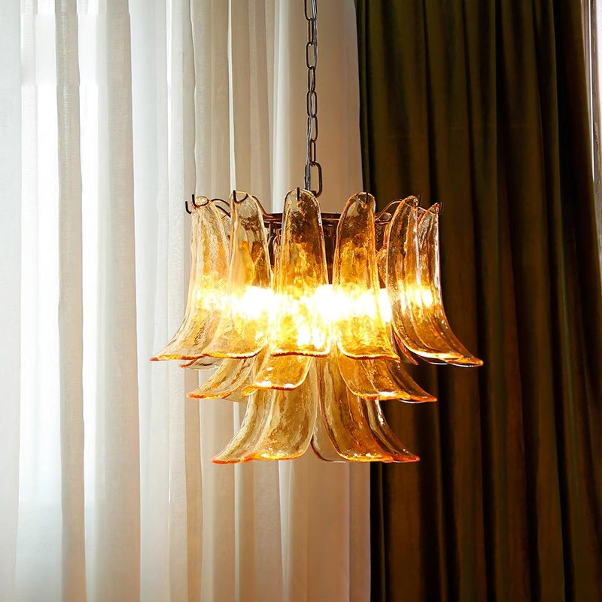 Elvess Kronleuchter Murano-Glas-Blätter Gold