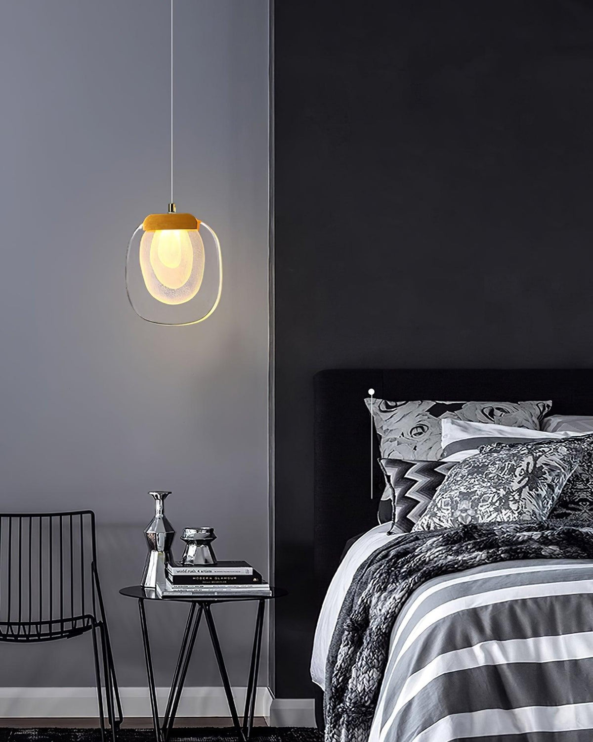 Avesia Minimalistische Pendelleuchte aus Glas für Treppenhaus