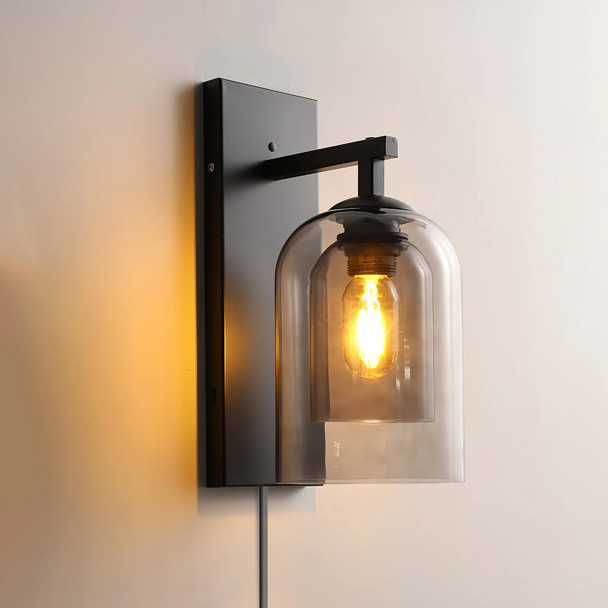 Celerira zeitgenössische Kunst-Glas-Wandleuchte in Tubular-Form mit Stecker | Cielum