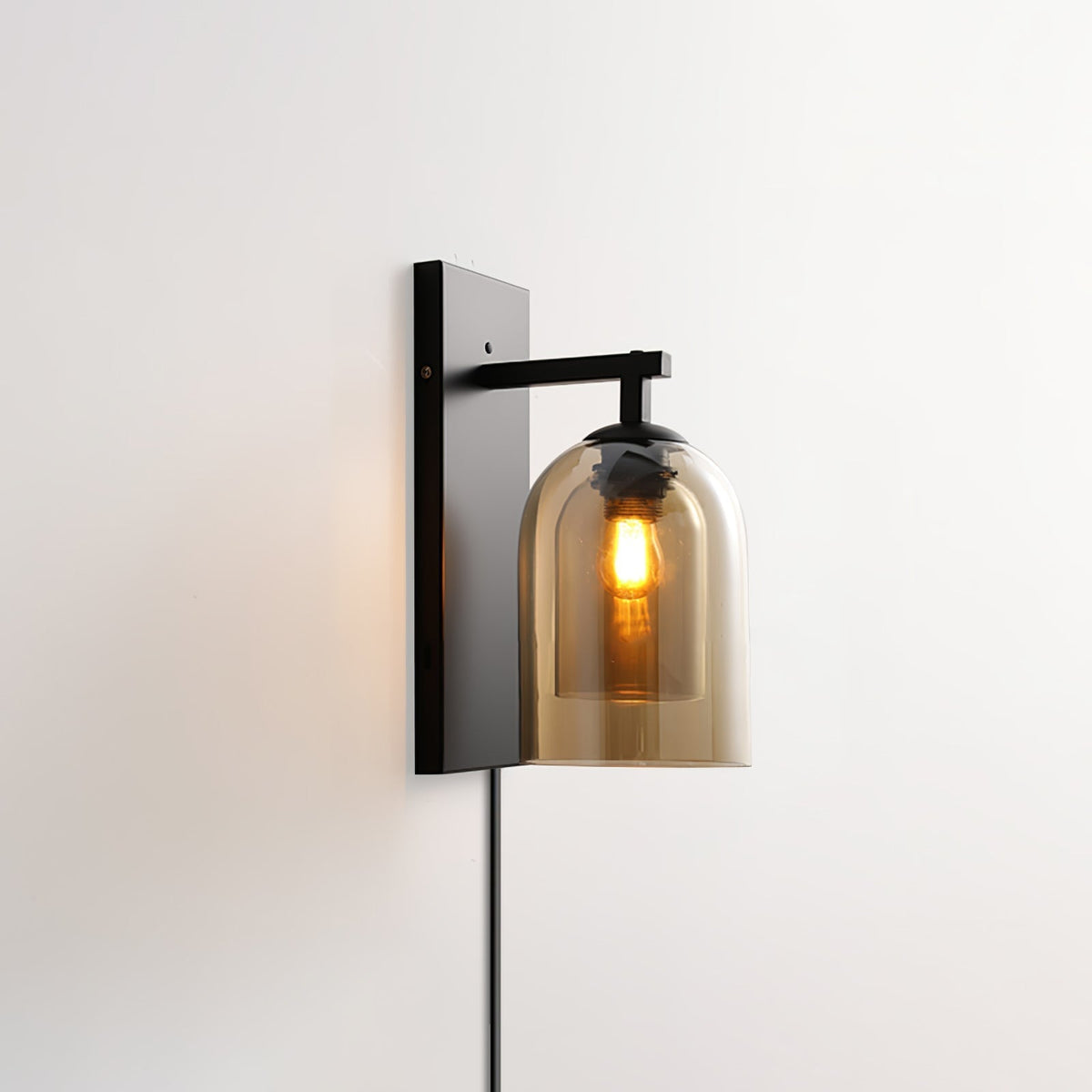 Celerira zeitgenössische Kunst-Glas-Wandleuchte in Tubular-Form mit Stecker | Cielum