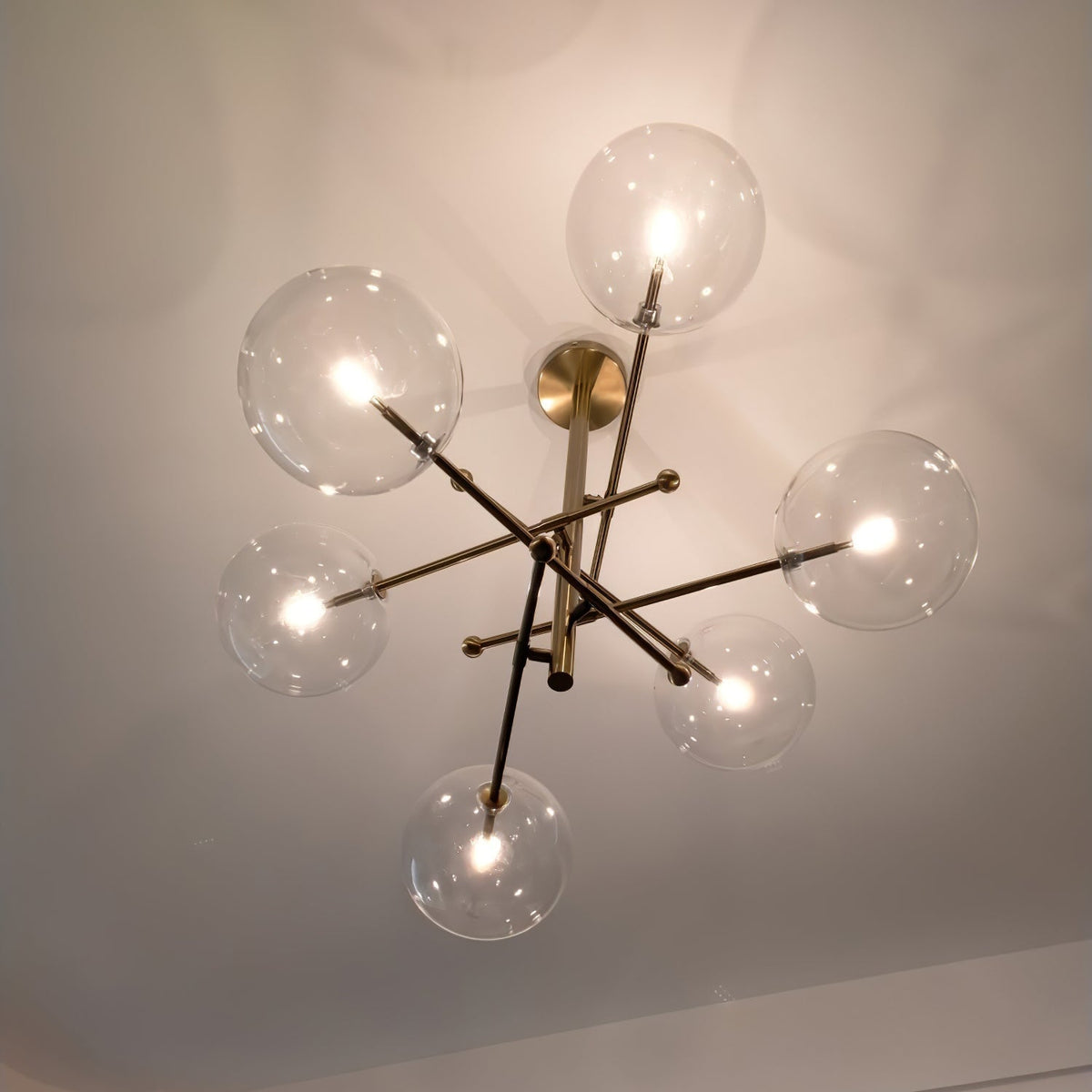 Orbit zeitgenössischer Kronleuchter aus Glas