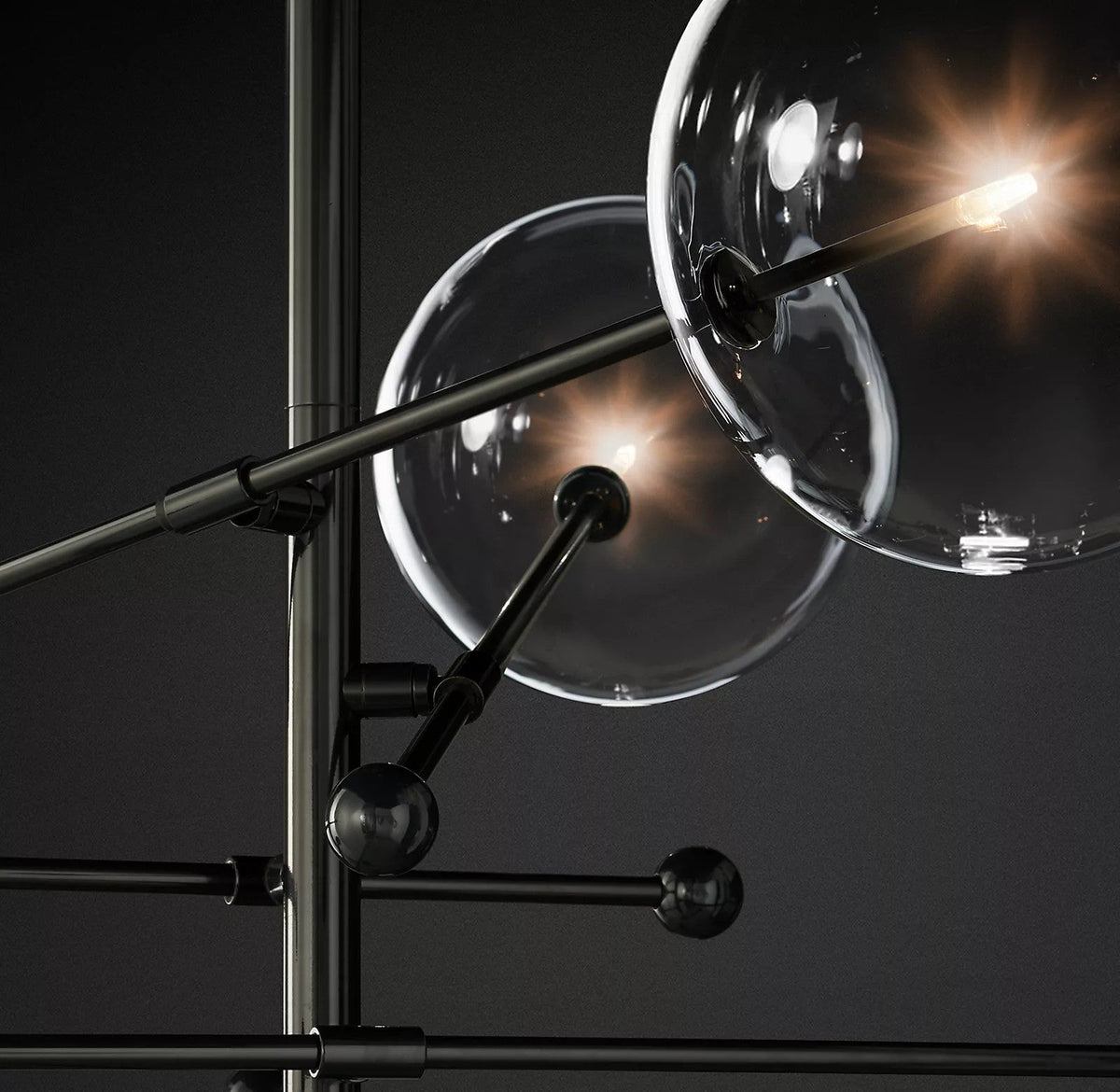 Orbit zeitgenössischer Kronleuchter aus Glas