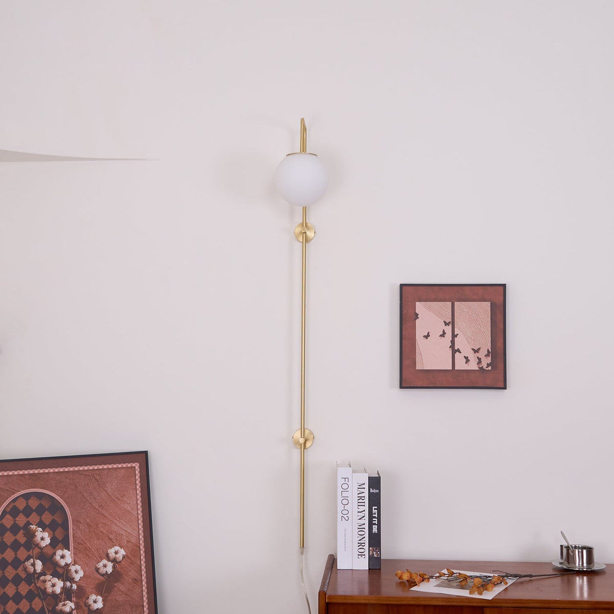 Evshaia Premium Elegance Kugel-Wandleuchte aus Messing mit Glas | US-Stecker