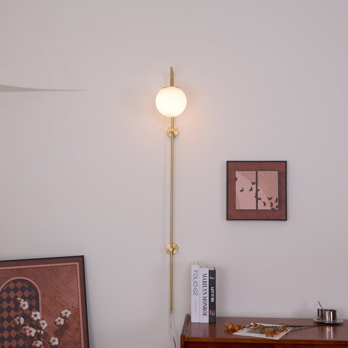 Evshaia Premium Elegance Kugel-Wandleuchte aus Messing mit Glas | US-Stecker