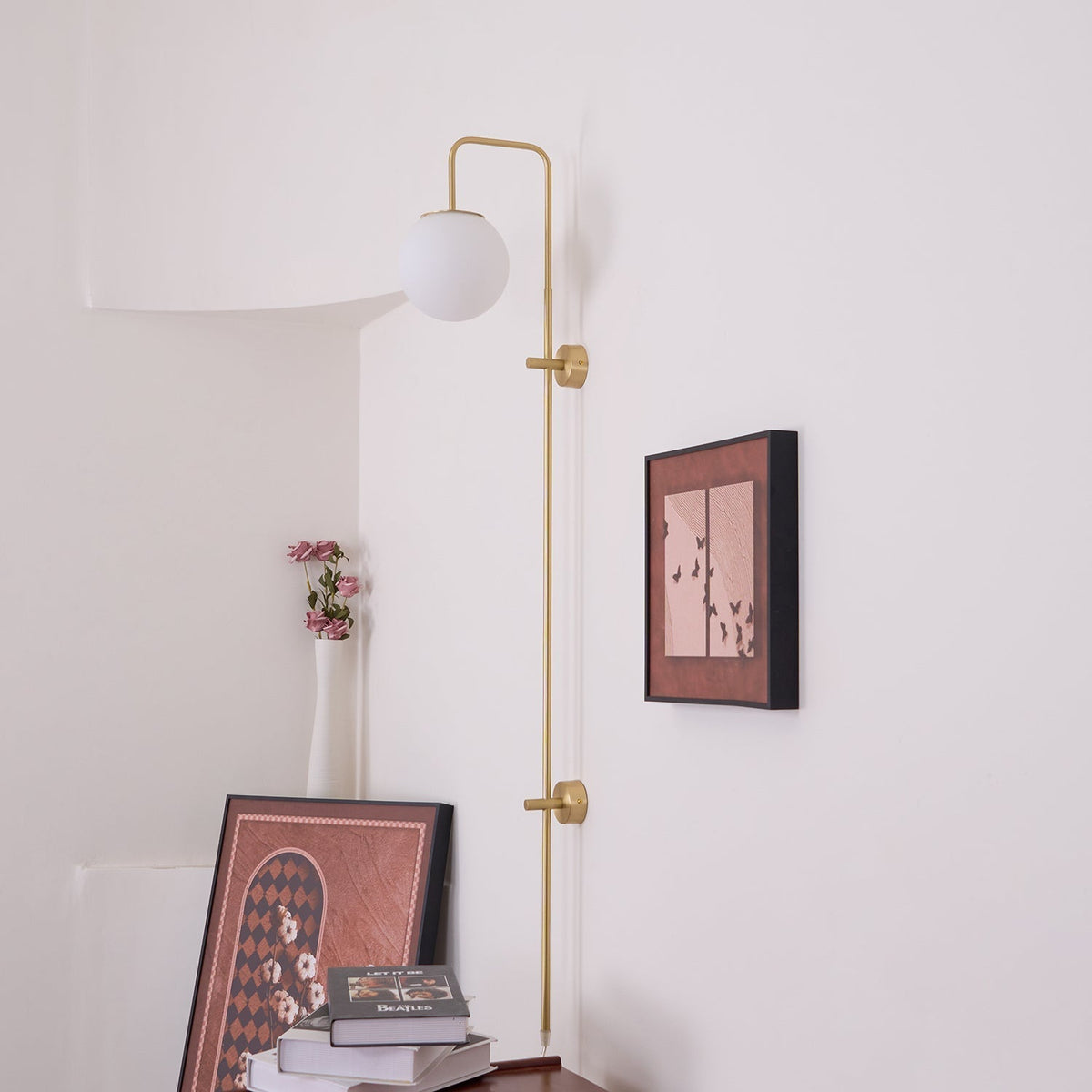 Evshaia Premium Elegance Kugel-Wandleuchte aus Messing mit Glas | US-Stecker