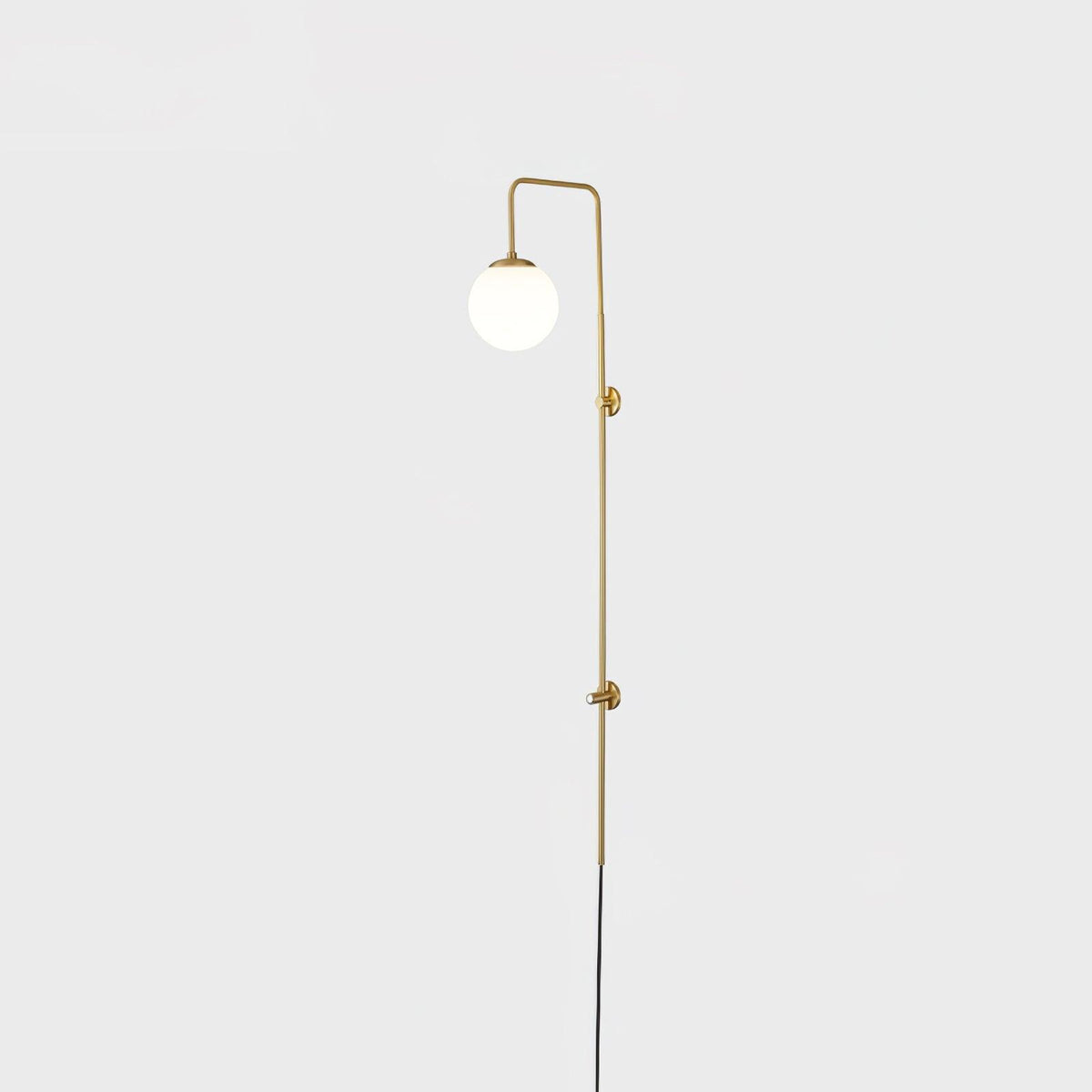 Evshaia Premium Elegance Kugel-Wandleuchte aus Messing mit Glas | US-Stecker