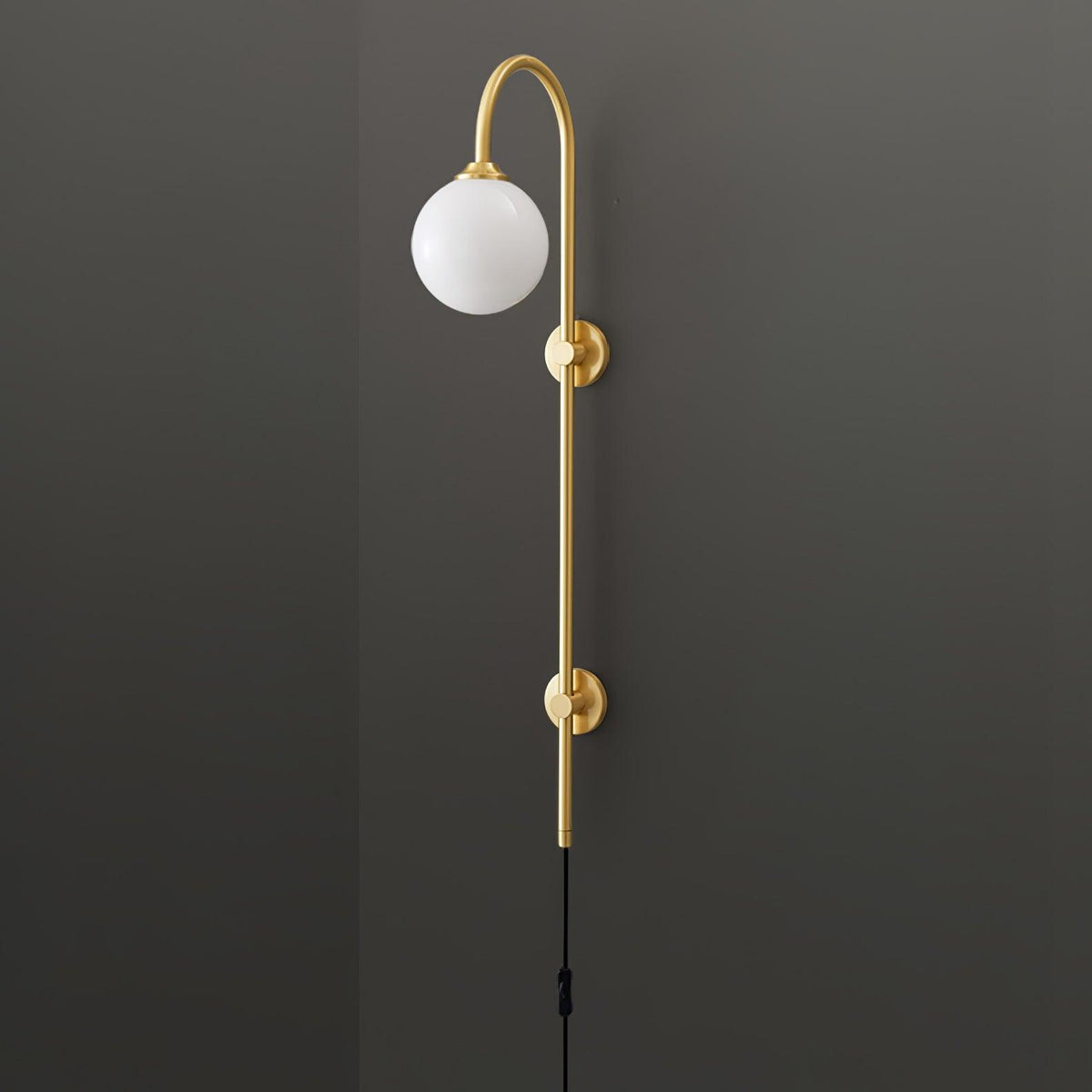 Evshaia Premium Elegance Kugel-Wandleuchte aus Messing mit Glas | US-Stecker