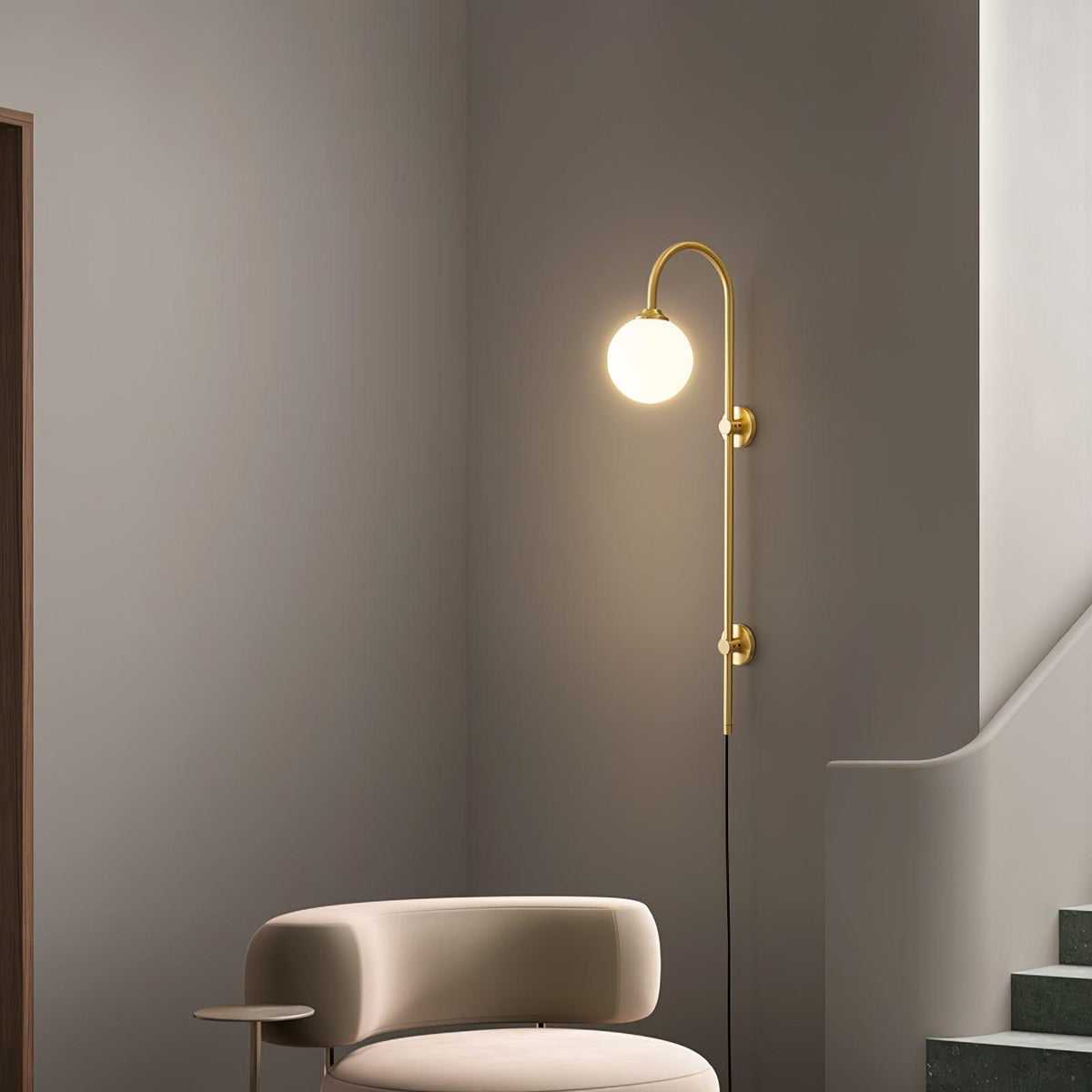 Evshaia Premium Elegance Kugel-Wandleuchte aus Messing mit Glas | US-Stecker