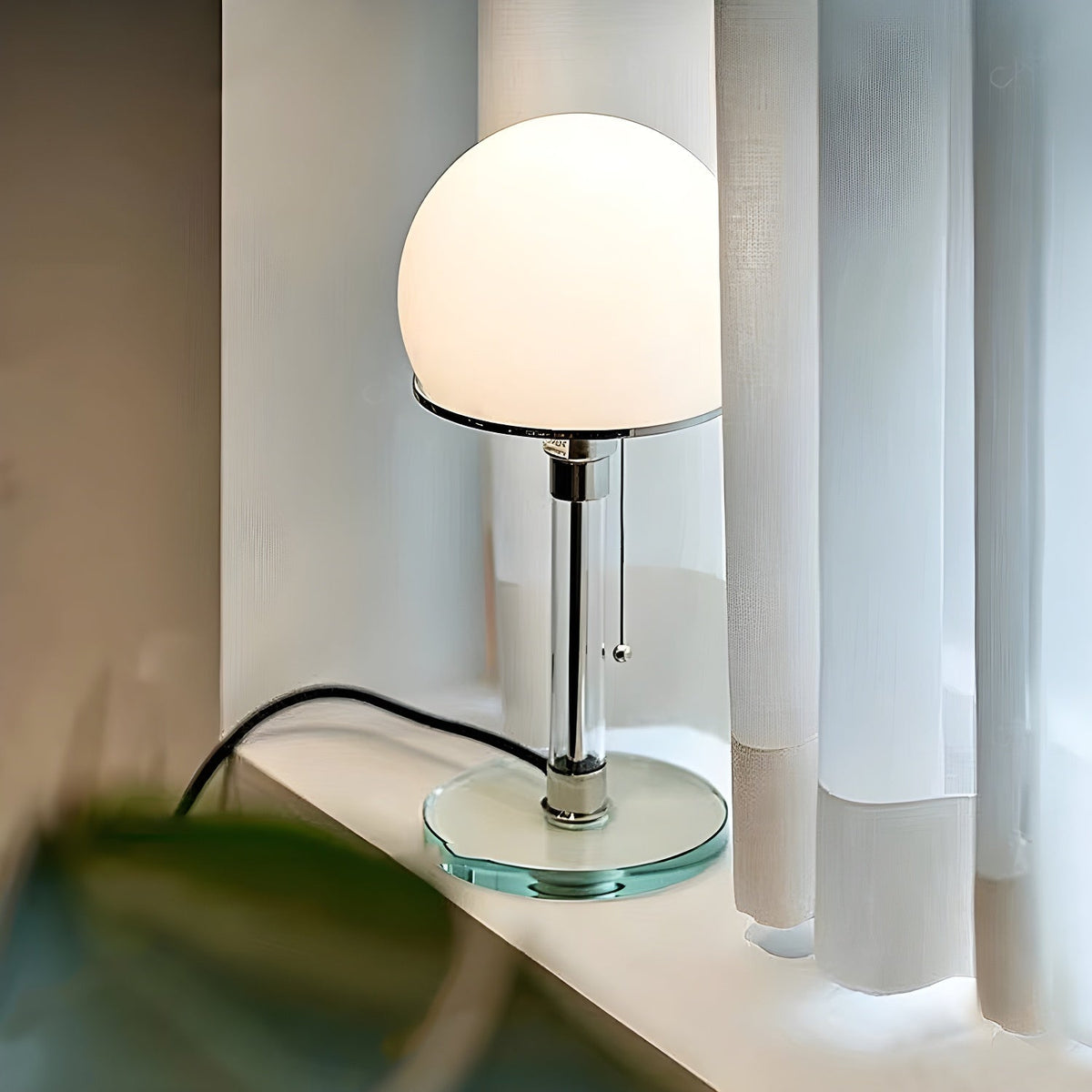 Fane Tischleuchte aus Glas mit künstlerischem Design