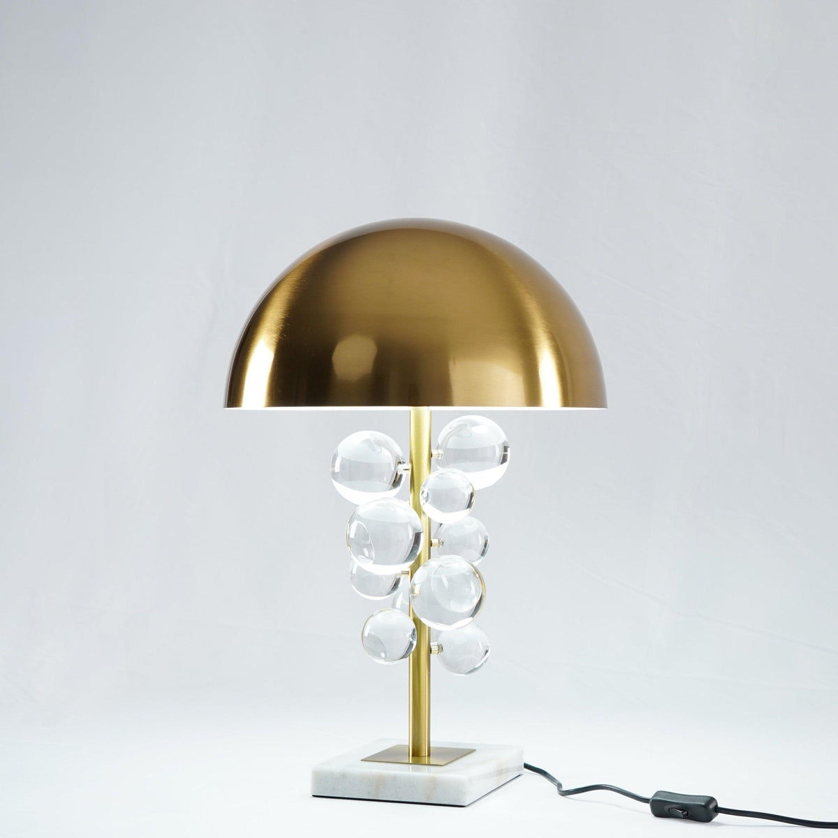Petoeria moderne Marmor-Tischlampe