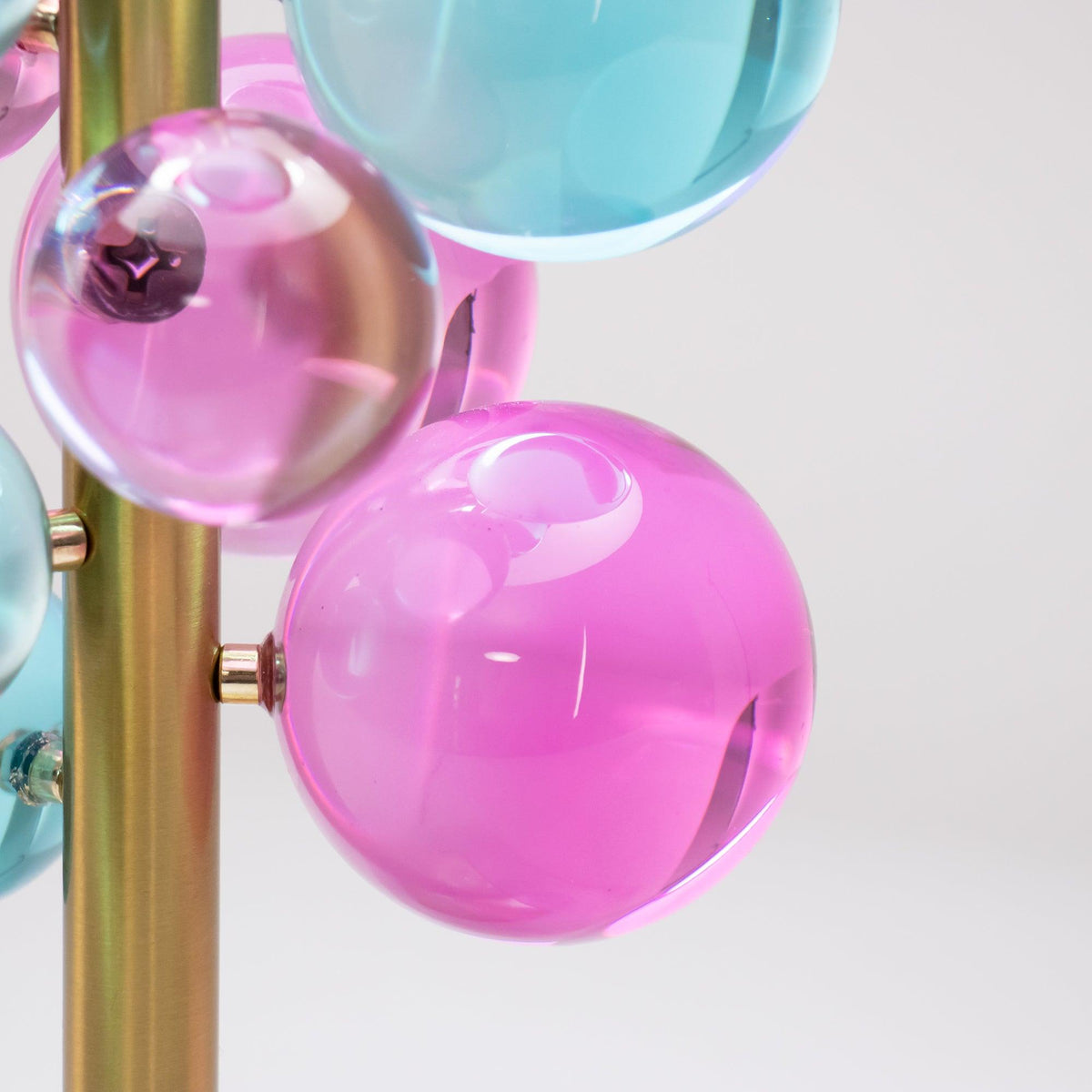 Petoeria moderne Marmor-Tischlampe