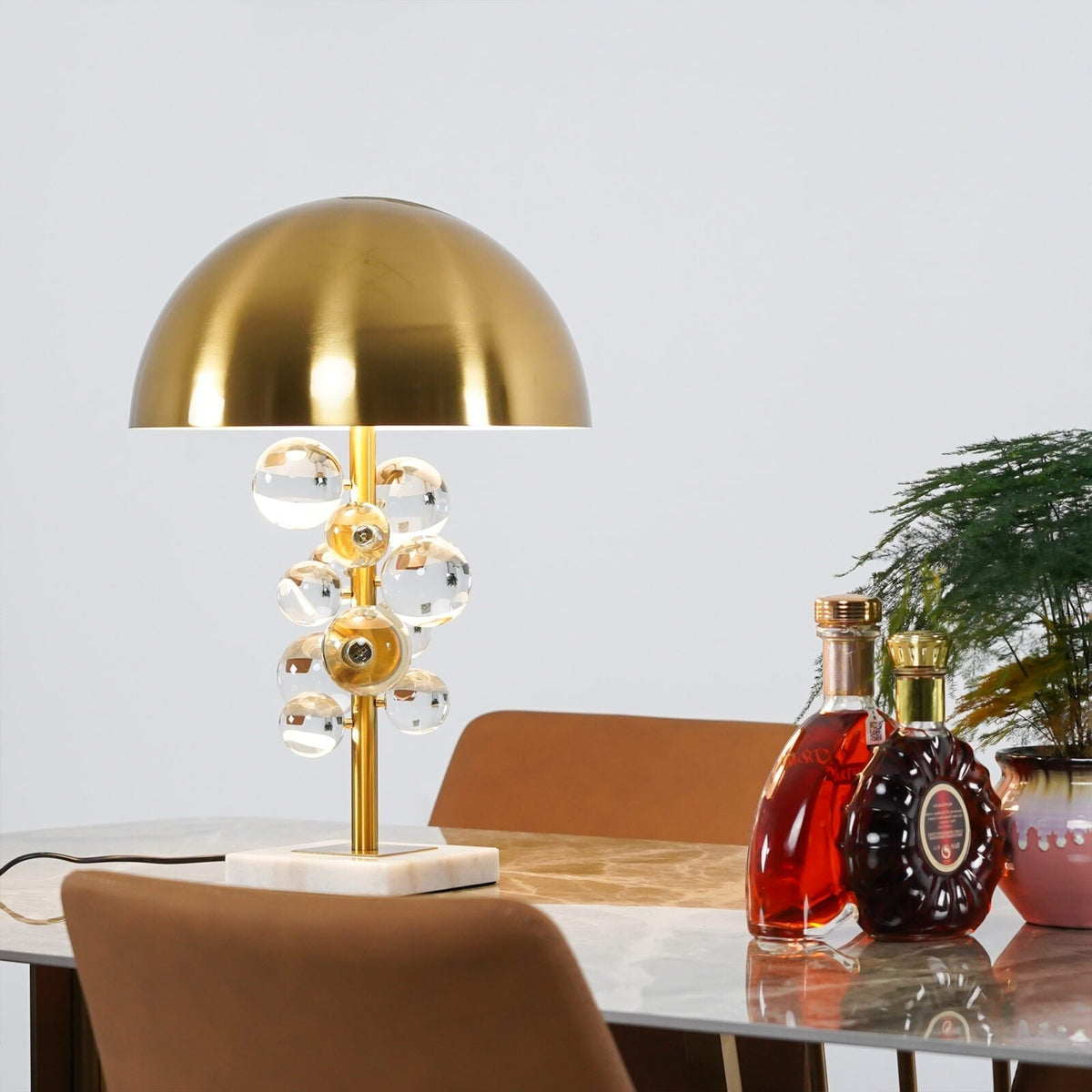 Petoeria moderne Marmor-Tischlampe