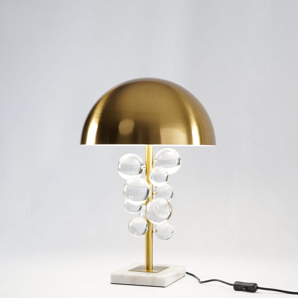 Petoeria moderne Marmor-Tischlampe