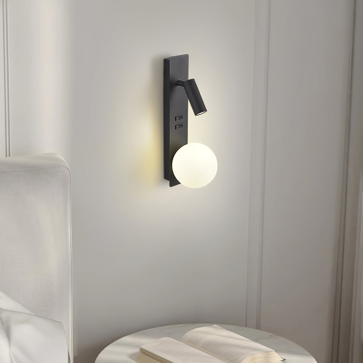 Thalior zeitgenössische minimalistische schlanke Glas-Wandleuchte
