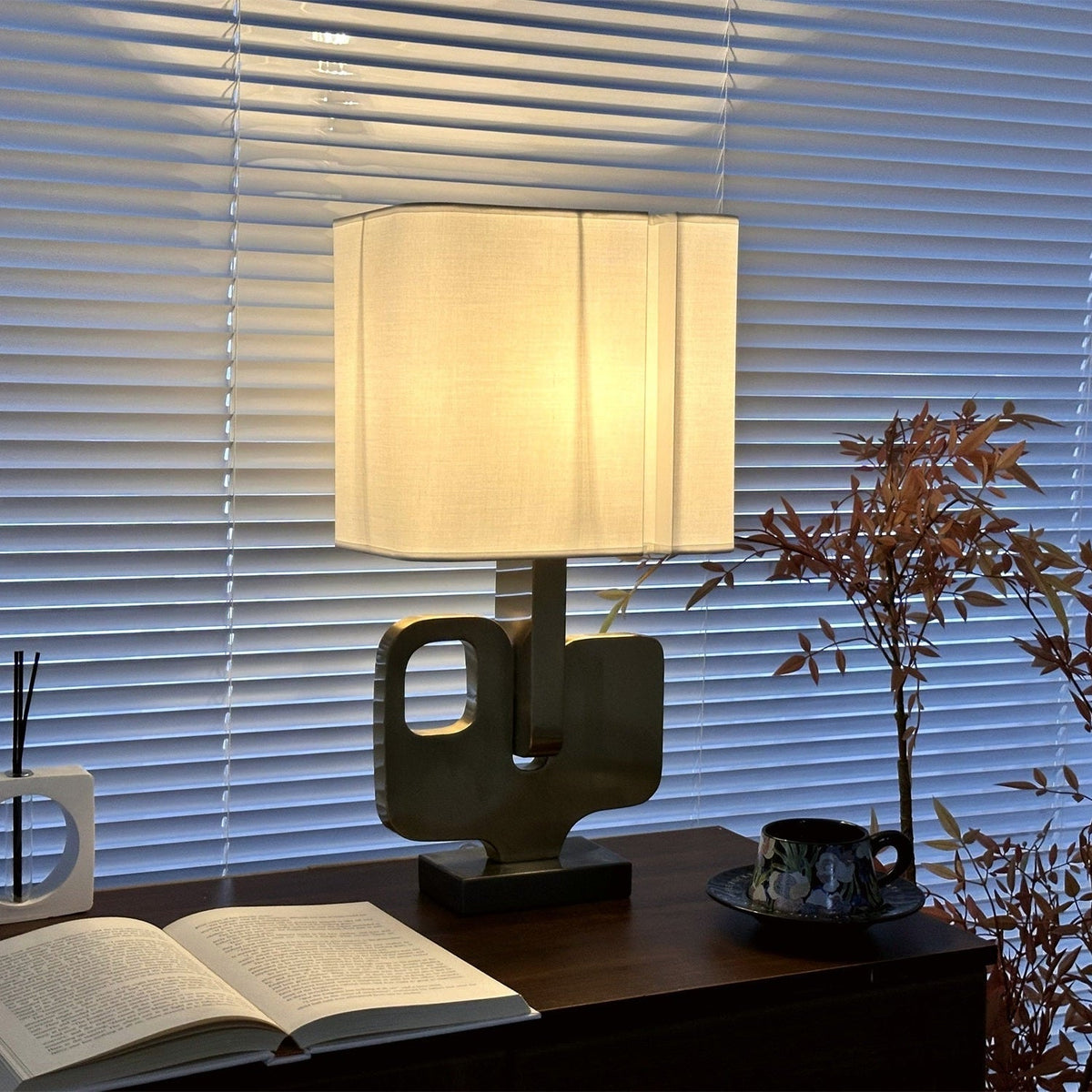 Glyph Tischlampe