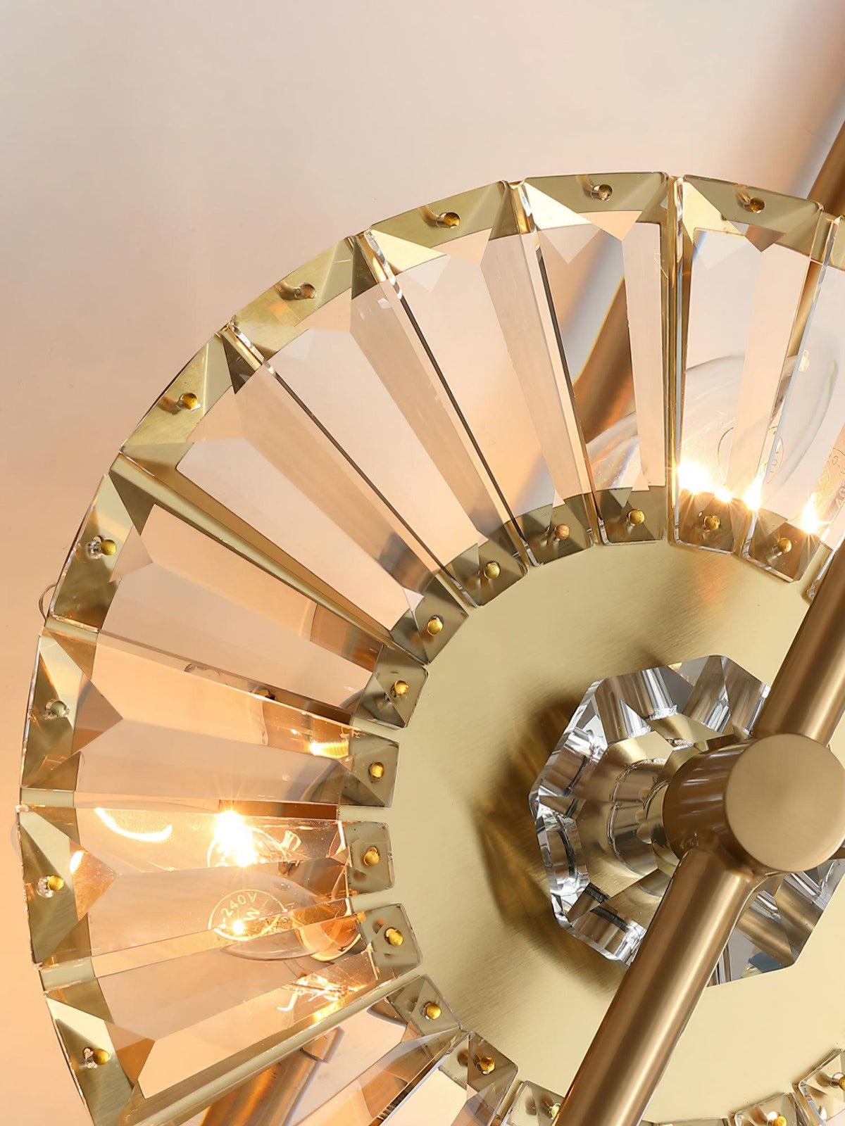 Cilirel Postmodern Luxus-Wandleuchte aus Gold mit Kristall
