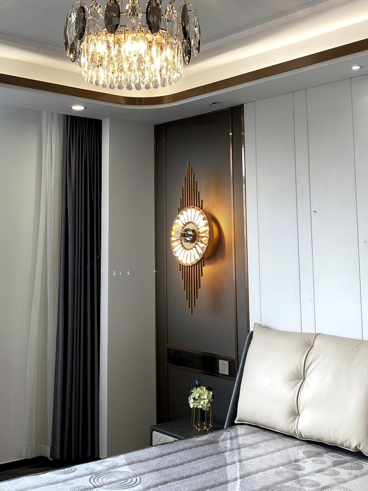 Cilirel Postmodern Luxus-Wandleuchte aus Gold mit Kristall