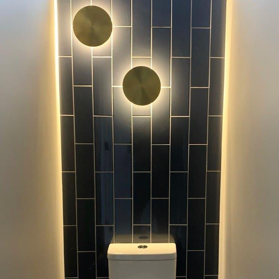 Phelan Messing Minimalistische Wandleuchte