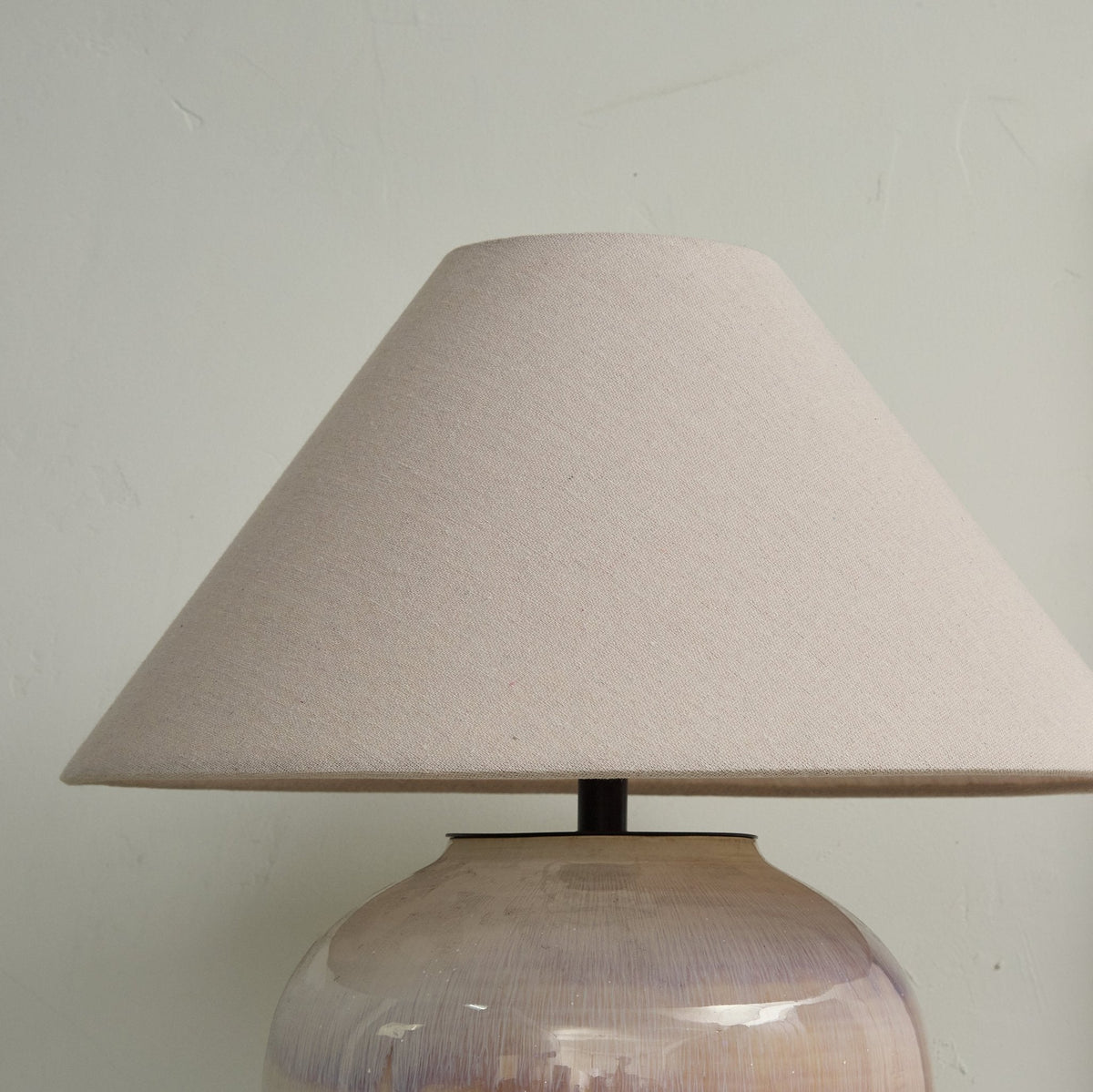Gradient Hued Keramik-Jar-Tischlampe