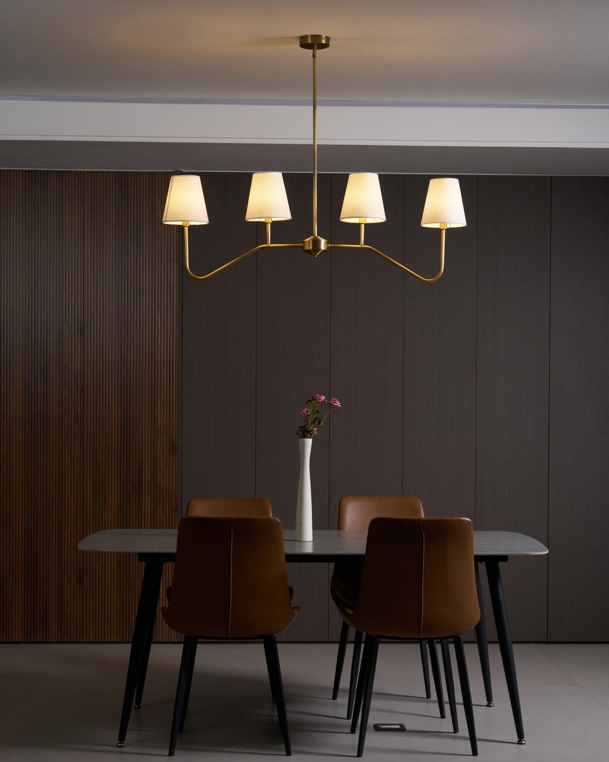 Oriinissa Kronleuchter Messing gebogen Beige linear