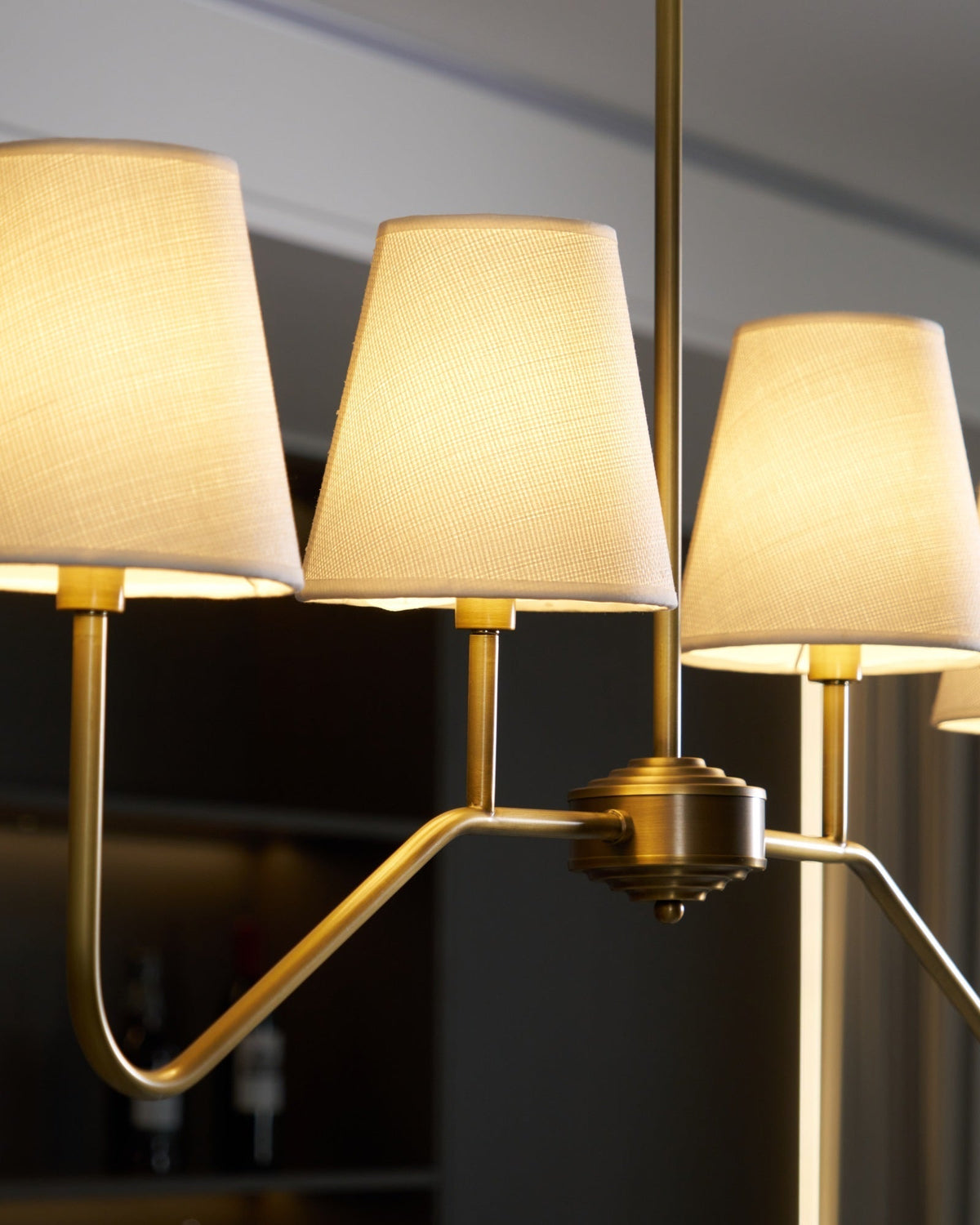 Oriinissa Kronleuchter Messing gebogen Beige linear