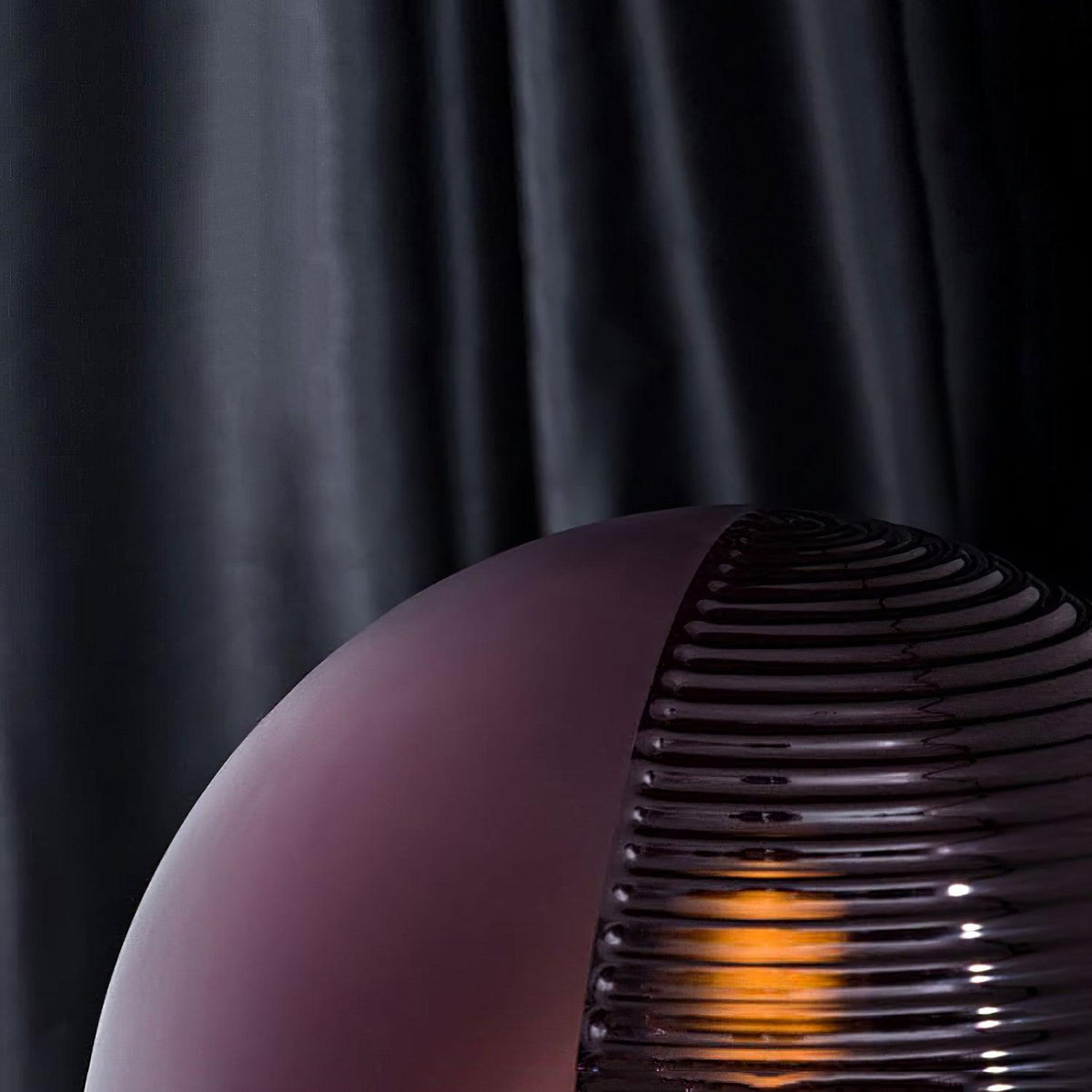 Nyrain Stehleuchte Pendelleuchte aus Glas in künstlerischem Design