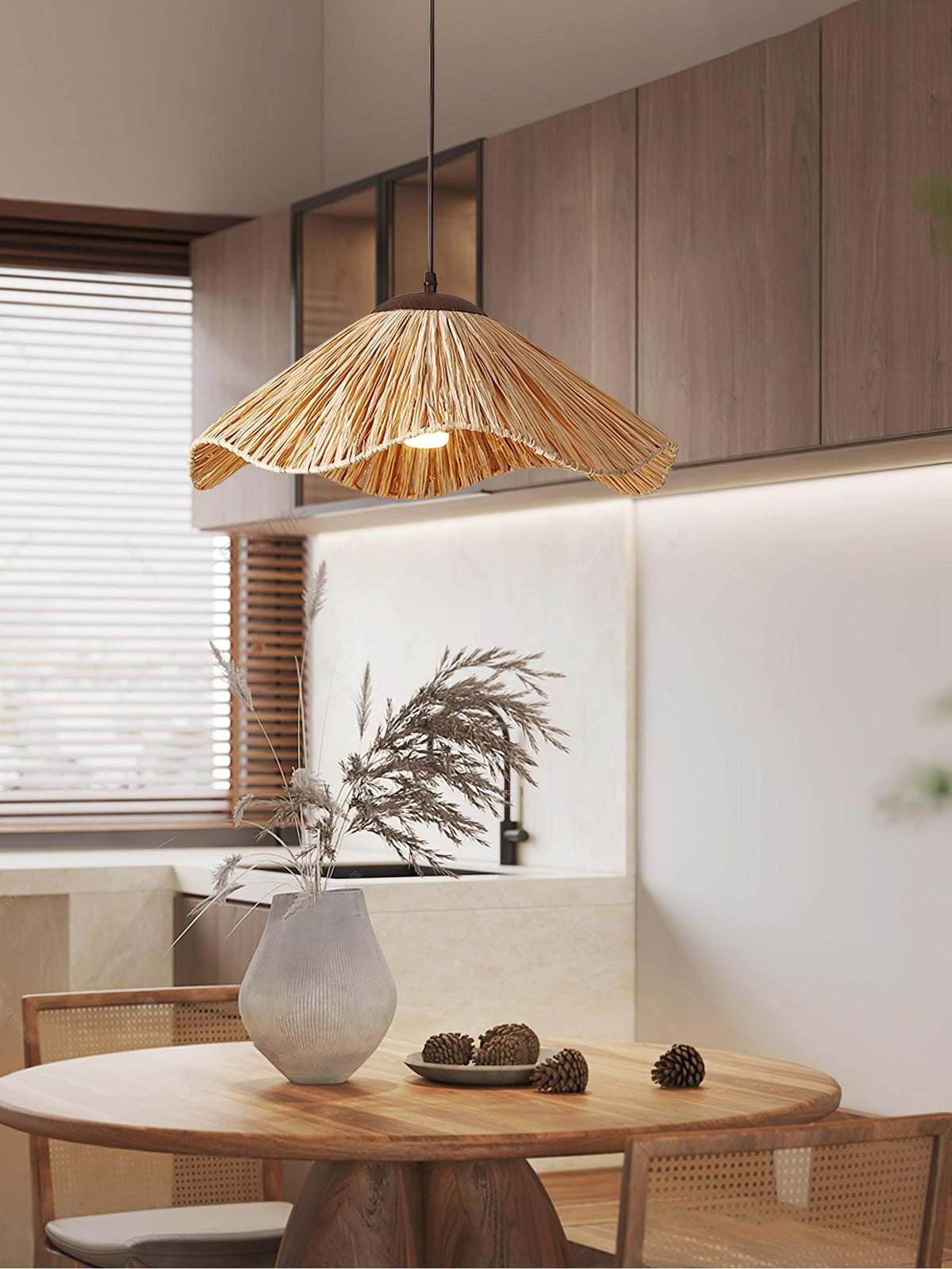 Falinor Pendelleuchte aus Stroh im Boho-Stil