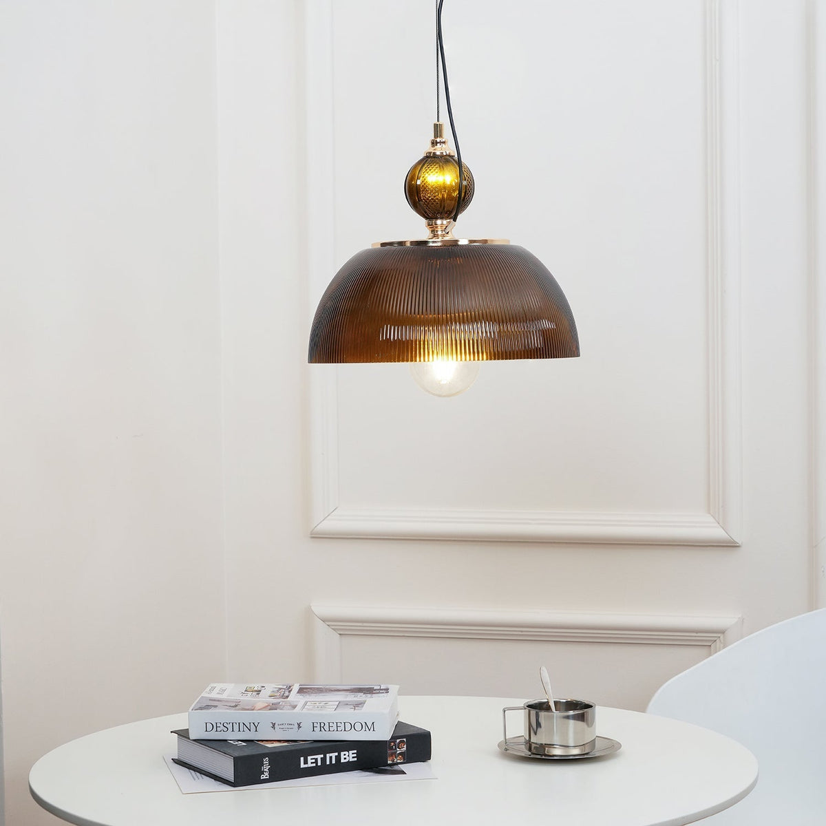 Nray Pendelleuchte aus Glas im Retro-Stil
